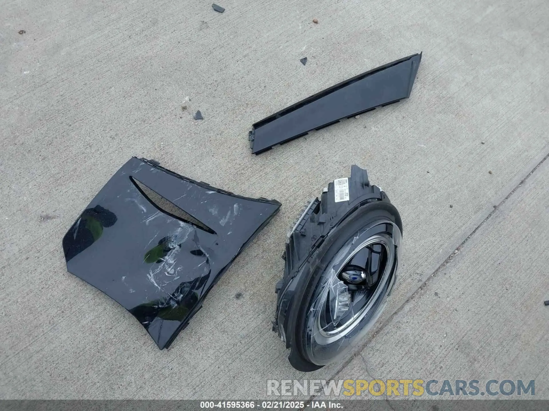 12 Photograph of a damaged car WMW13DJ0XN2S07716 MINI SE HARDTOP 2022