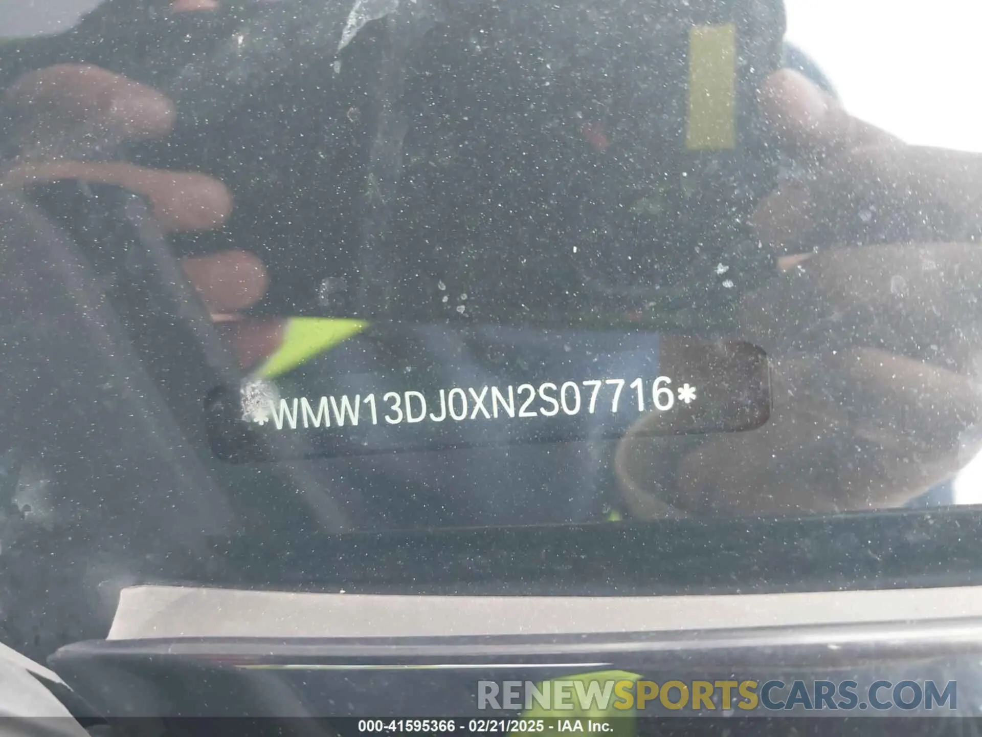 9 Photograph of a damaged car WMW13DJ0XN2S07716 MINI SE HARDTOP 2022