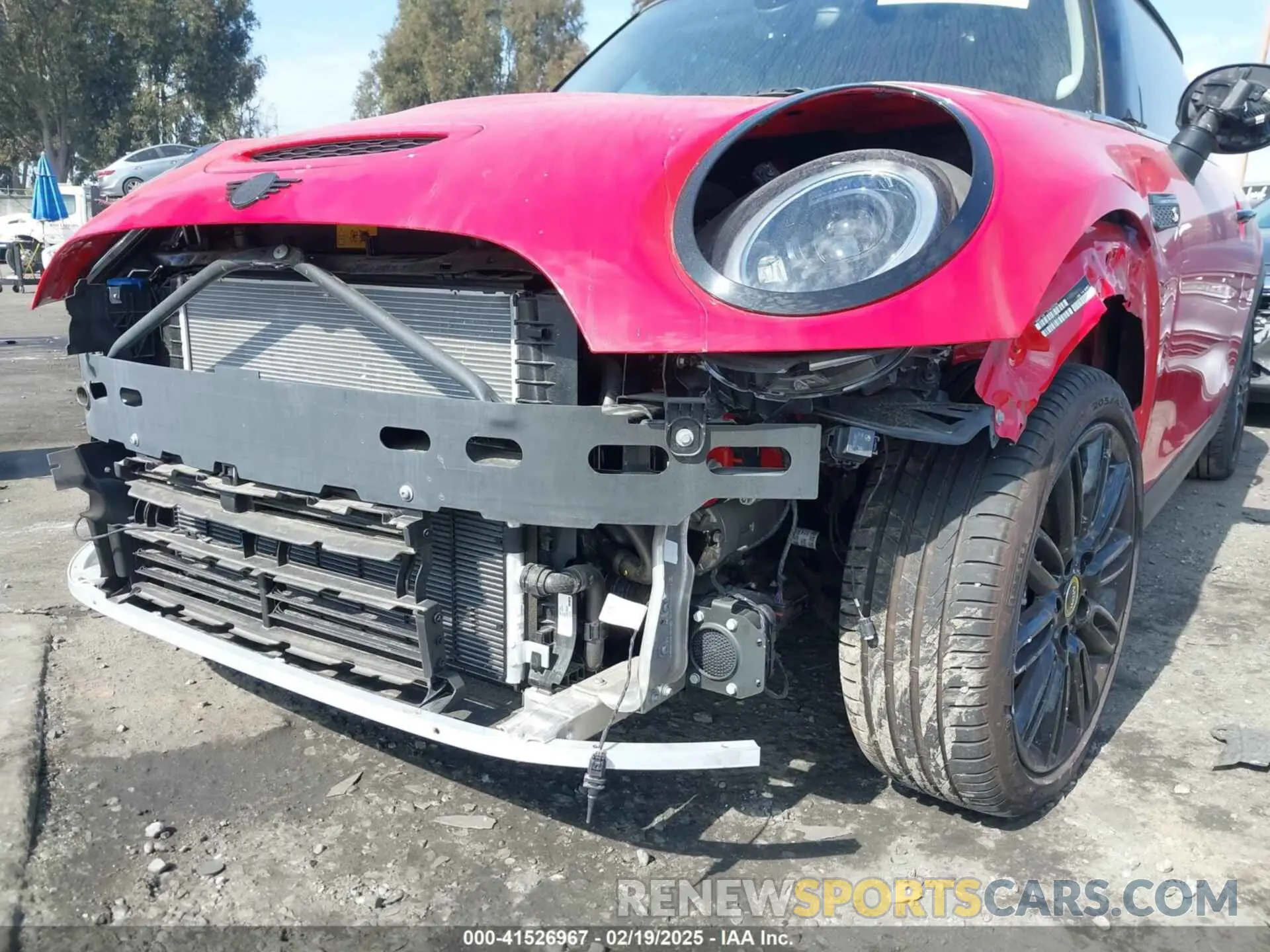 6 Фотография поврежденного автомобиля WMW13DJ08R2U82328 MINI SE HARDTOP 2024