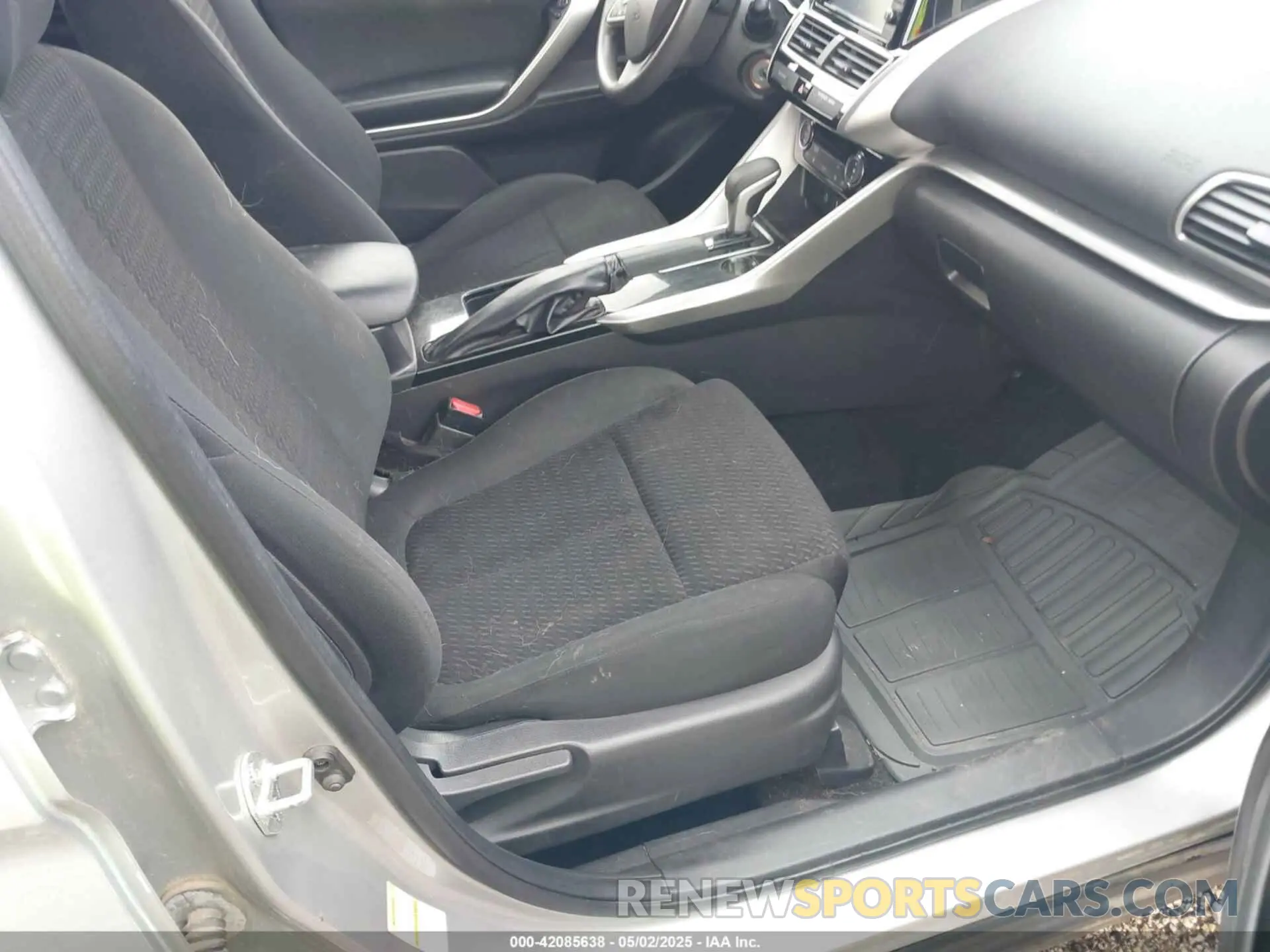5 Фотография поврежденного автомобиля JA4AS3AA0KZ035959 MITSUBISHI ECLIPSE CROSS 2019
