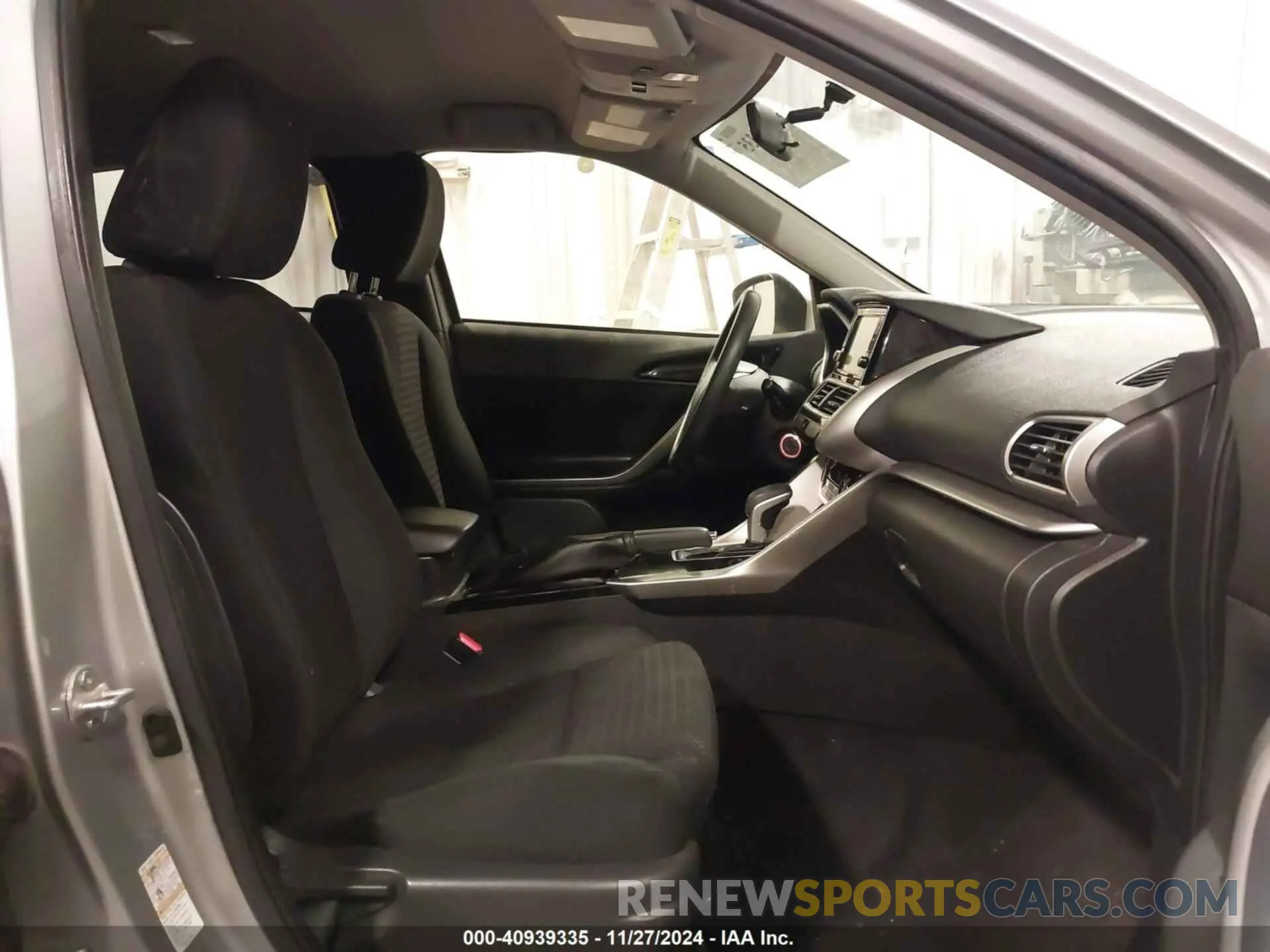 5 Фотография поврежденного автомобиля JA4AS3AA4KZ040260 MITSUBISHI ECLIPSE CROSS 2019