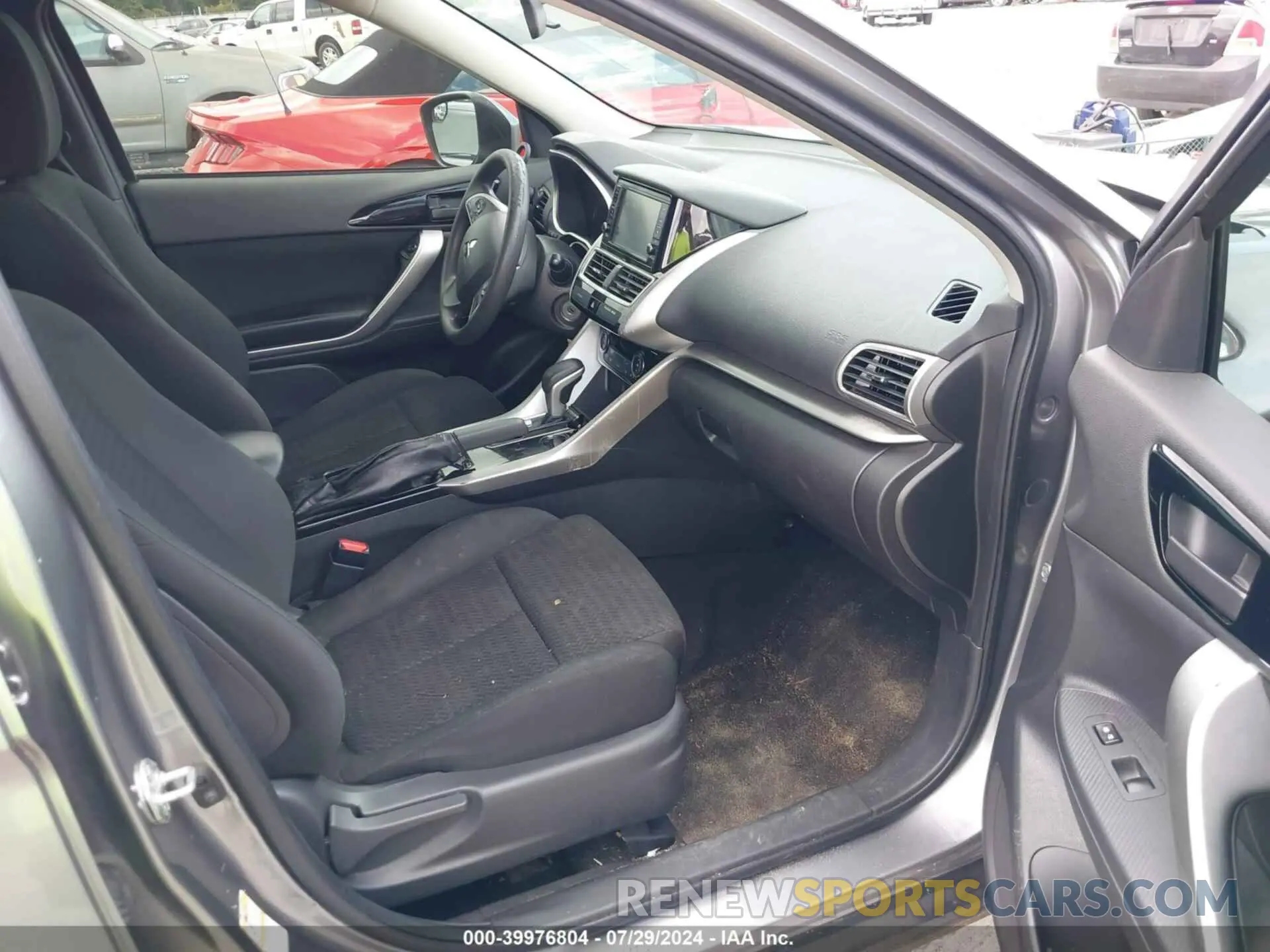5 Photograph of a damaged car JA4AS3AA5KZ037531 MITSUBISHI ECLIPSE CROSS 2019