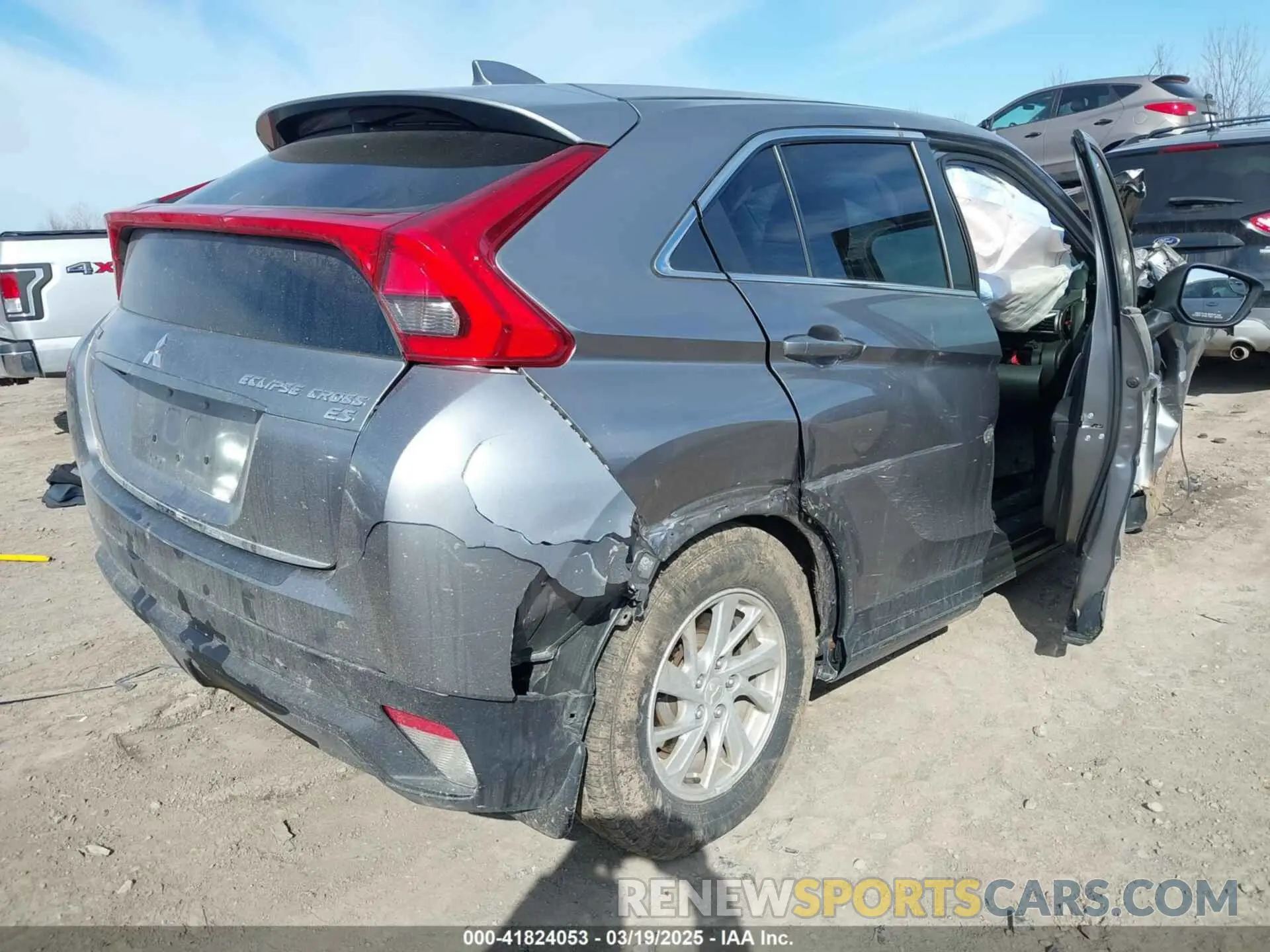 4 Photograph of a damaged car JA4AS3AAXKZ014942 MITSUBISHI ECLIPSE CROSS 2019