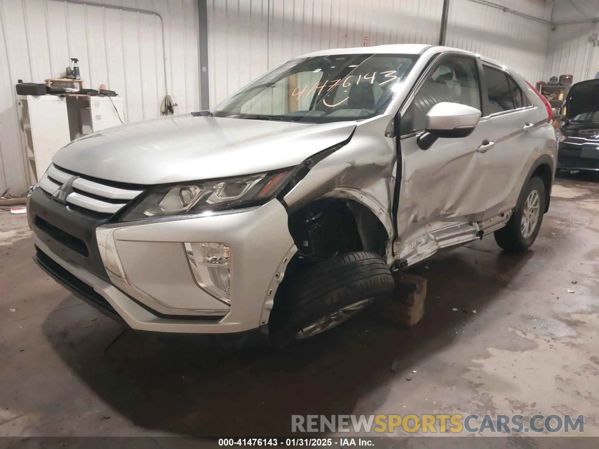 2 Фотография поврежденного автомобиля JA4AT3AA1KZ011683 MITSUBISHI ECLIPSE CROSS 2019