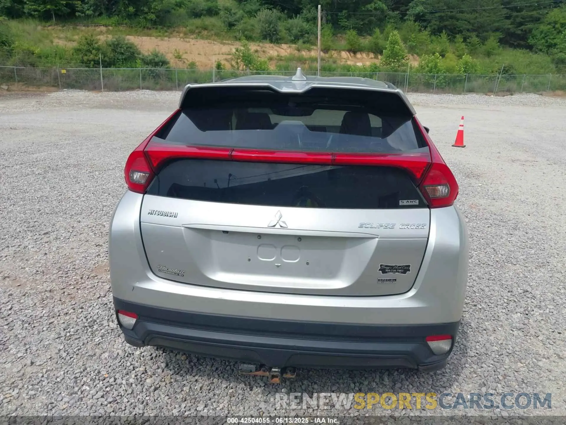16 Photograph of a damaged car JA4AT4AA0KZ030487 MITSUBISHI ECLIPSE CROSS 2019