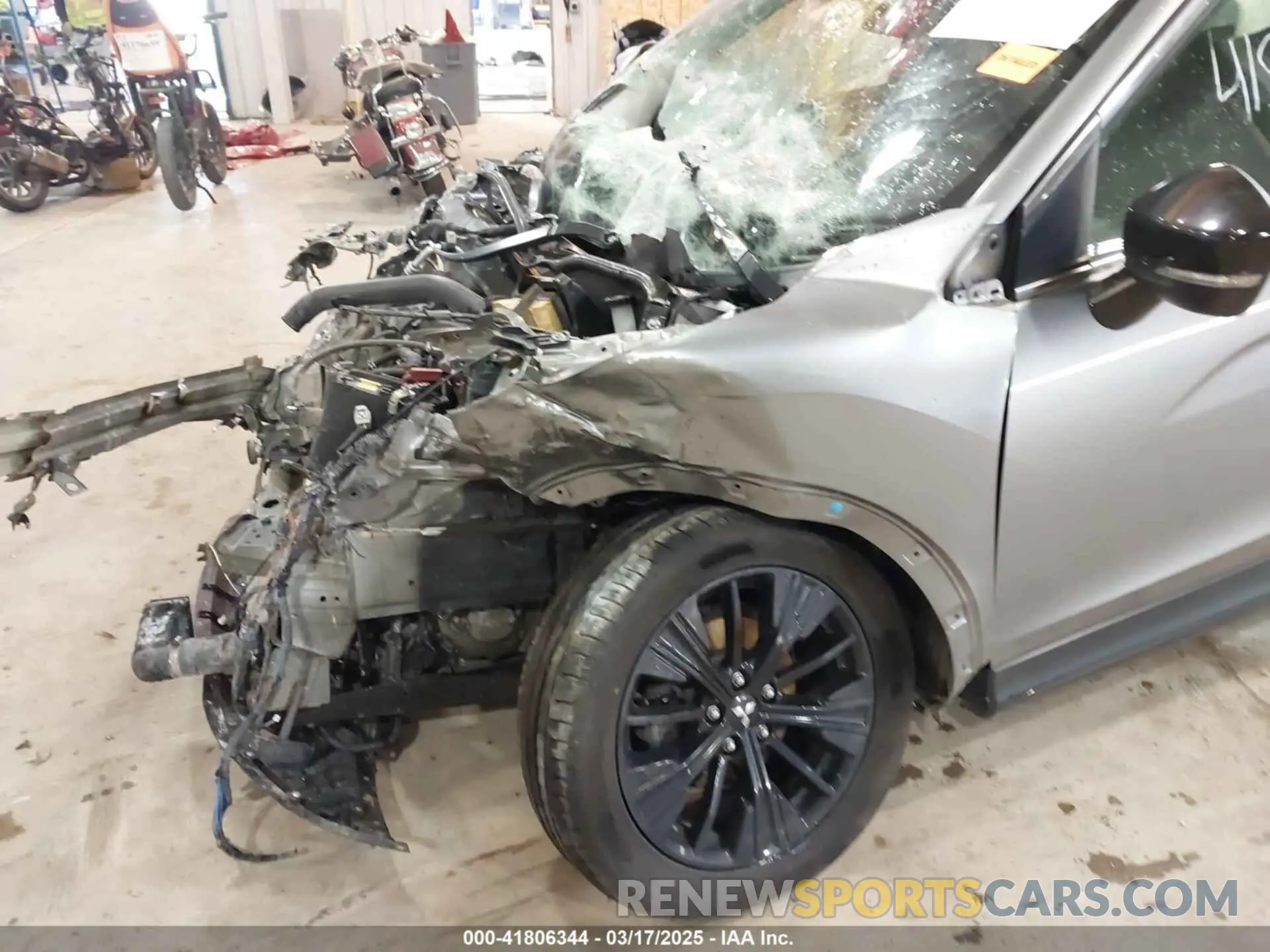 18 Photograph of a damaged car JA4AT4AA1KZ020051 MITSUBISHI ECLIPSE CROSS 2019