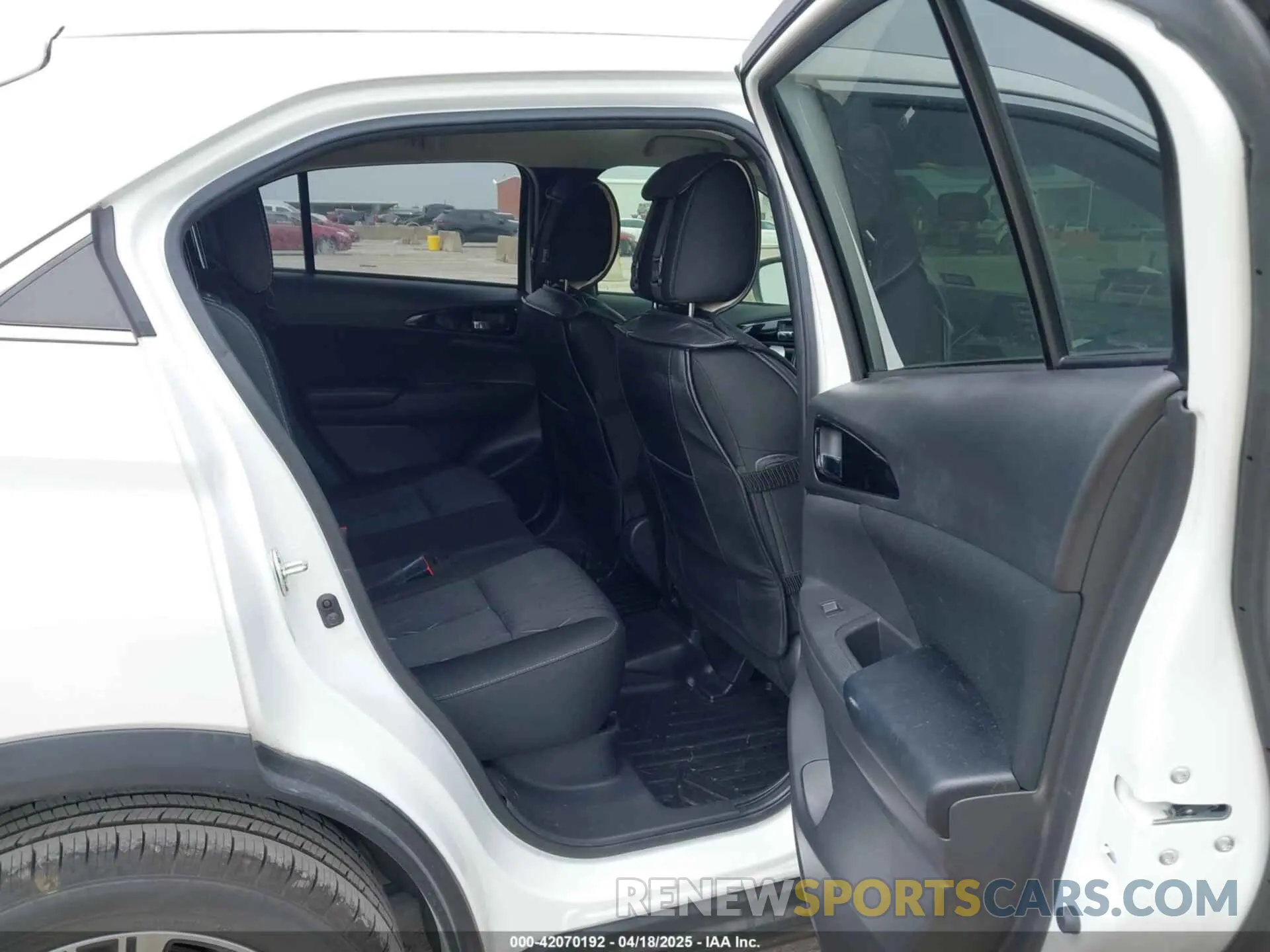8 Фотография поврежденного автомобиля JA4AT5AA0KZ016417 MITSUBISHI ECLIPSE CROSS 2019