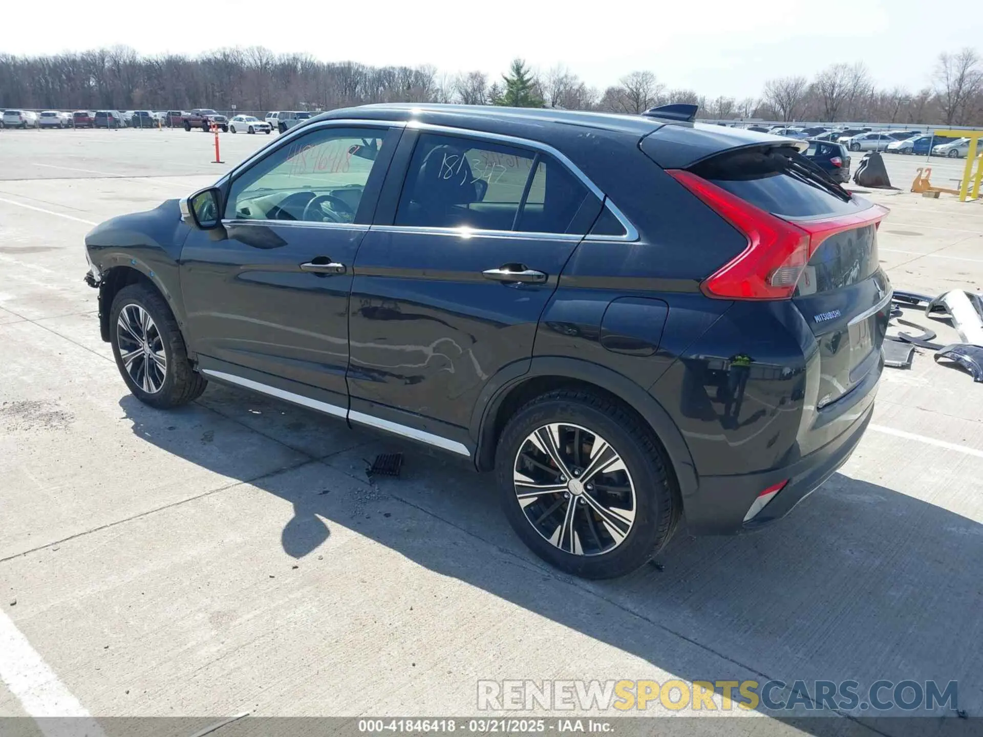 3 Фотография поврежденного автомобиля JA4AT5AA6KZ024232 MITSUBISHI ECLIPSE CROSS 2019