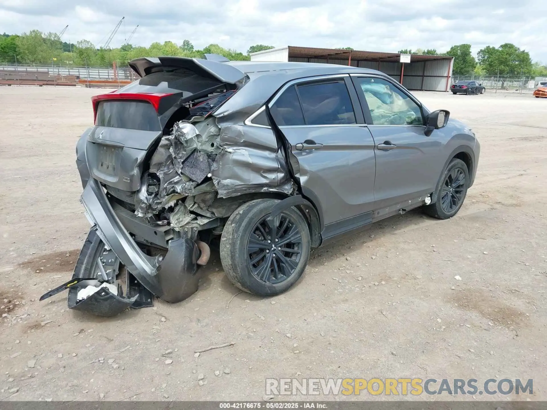 4 Photograph of a damaged car JA4AS4AA2LZ000332 MITSUBISHI ECLIPSE CROSS 2020