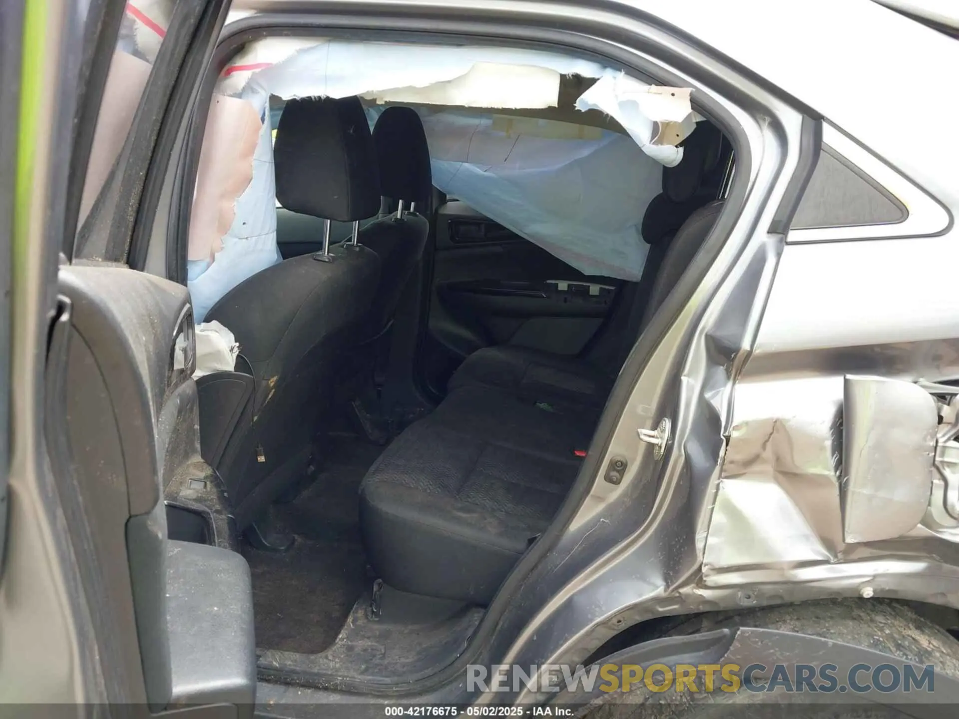 8 Photograph of a damaged car JA4AS4AA2LZ000332 MITSUBISHI ECLIPSE CROSS 2020