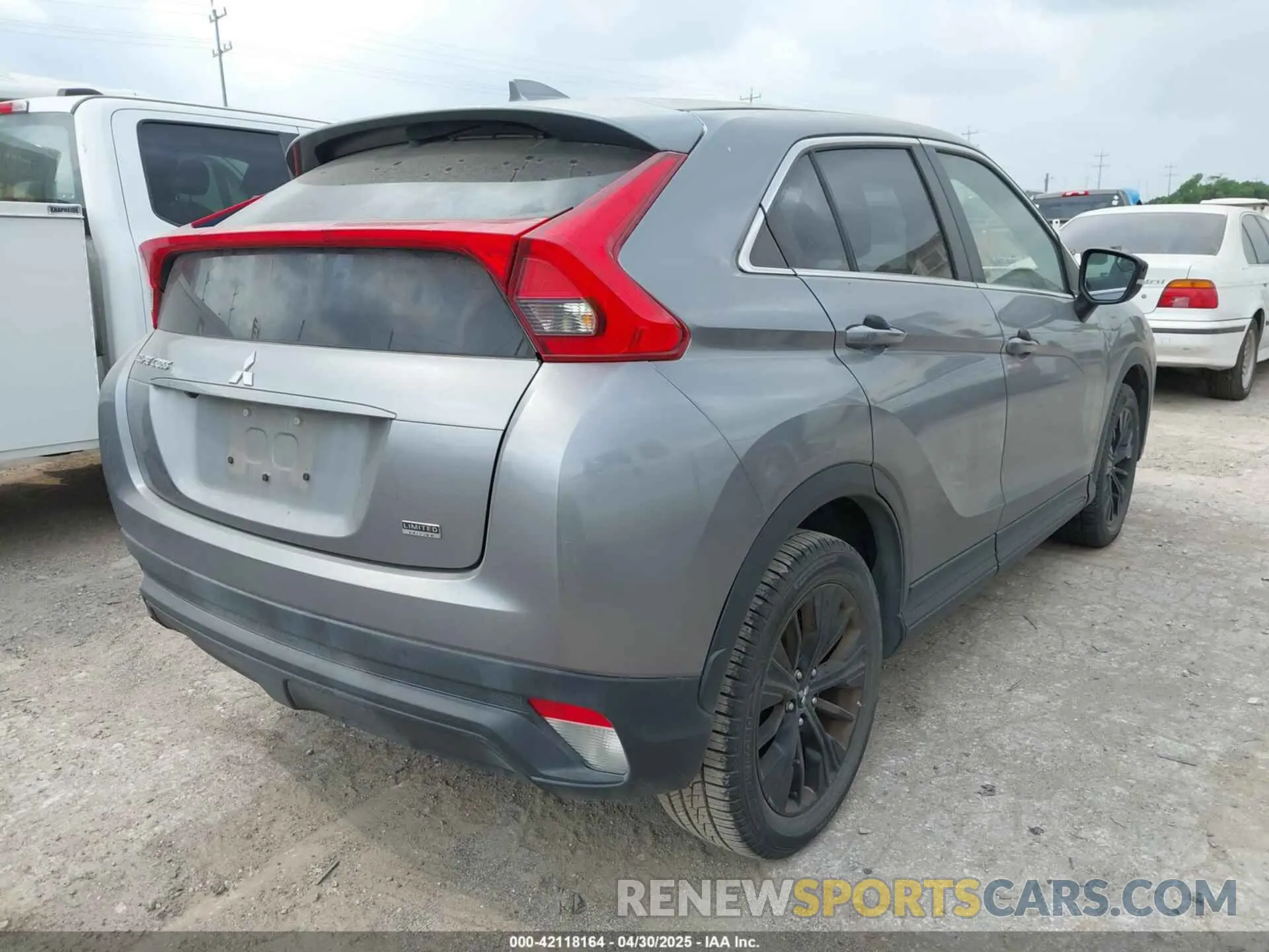 4 Фотография поврежденного автомобиля JA4AS4AAXLZ019520 MITSUBISHI ECLIPSE CROSS 2020