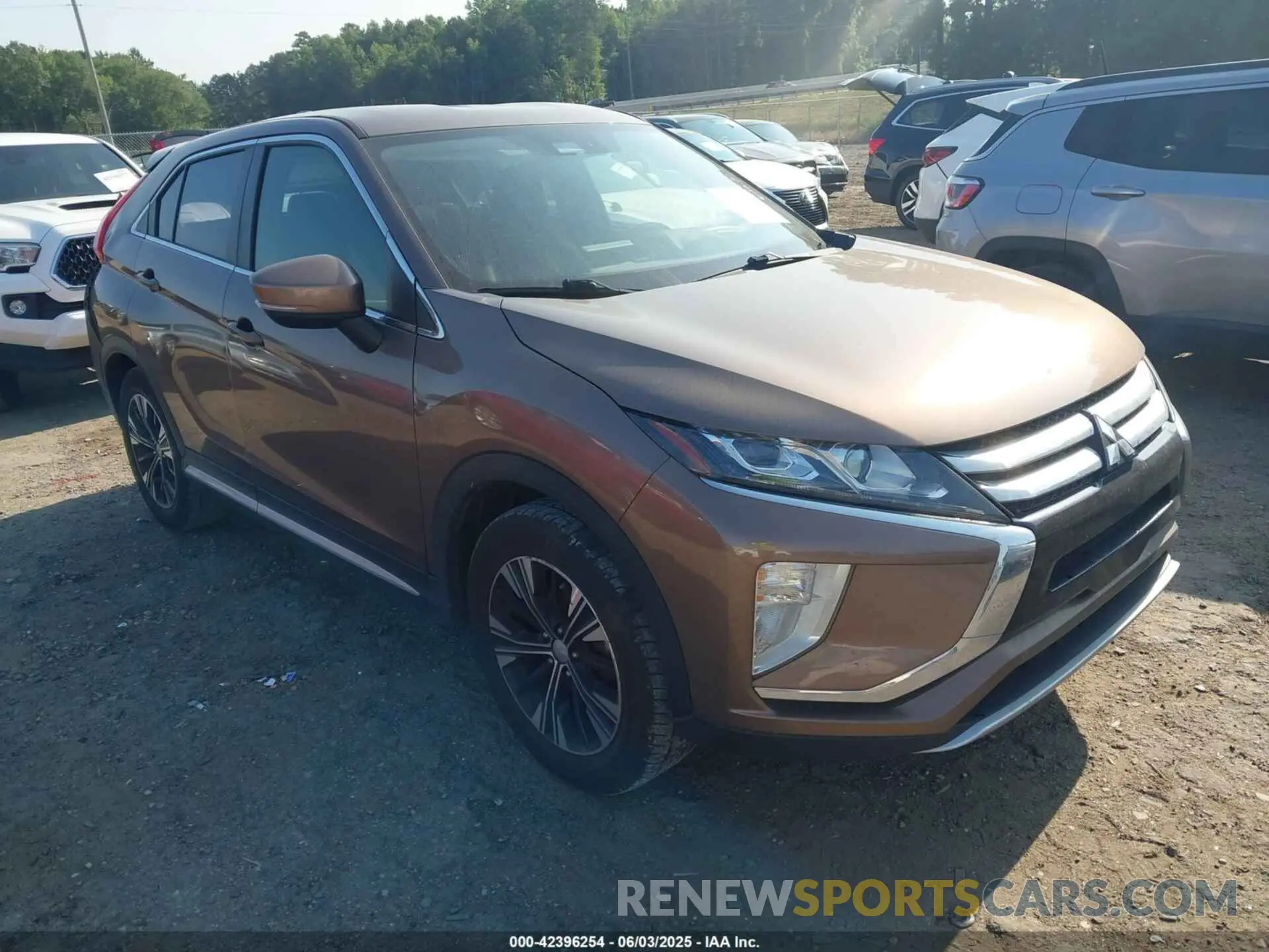 1 Photograph of a damaged car JA4AS5AA3LZ002452 MITSUBISHI ECLIPSE CROSS 2020