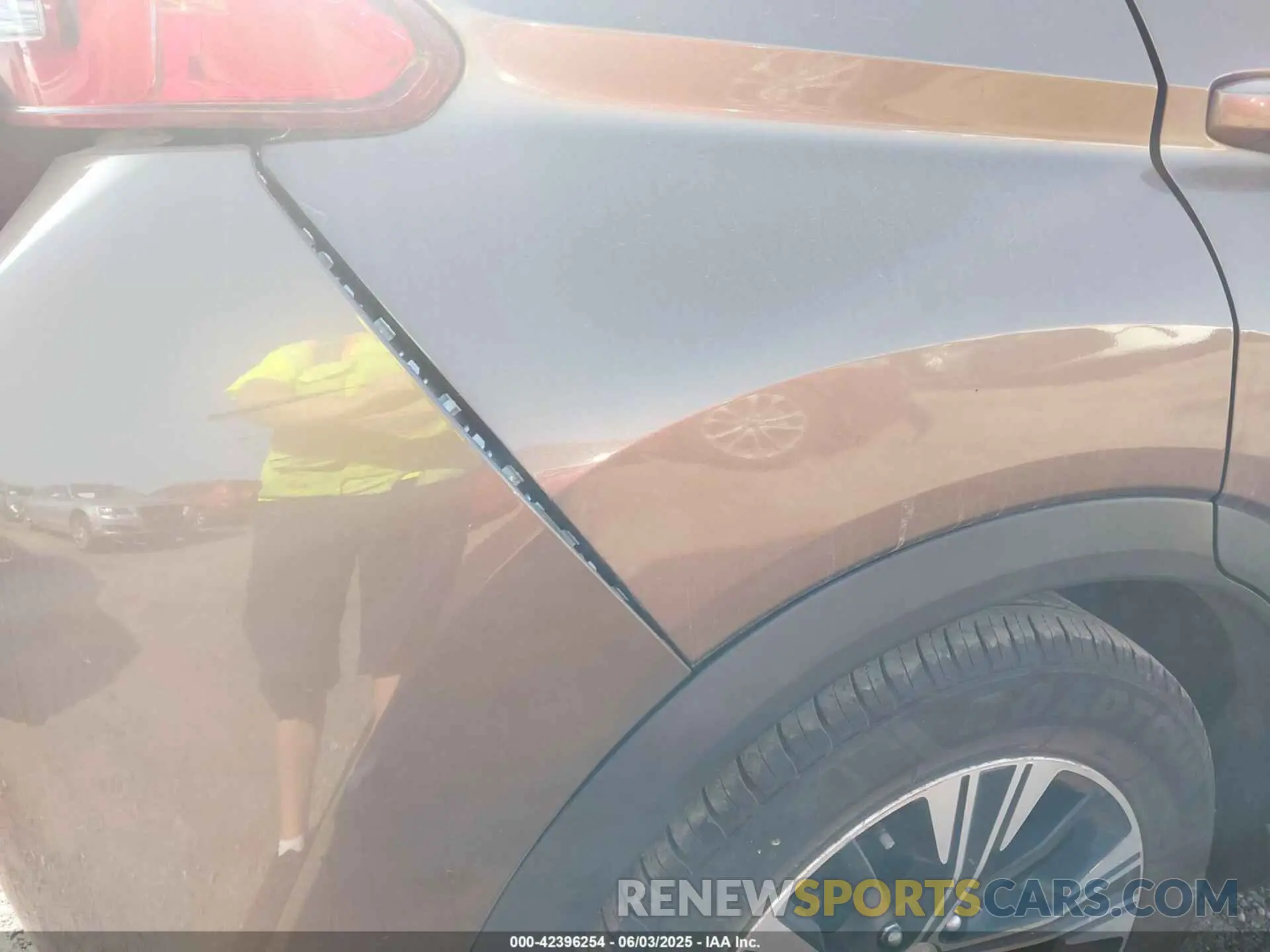 18 Photograph of a damaged car JA4AS5AA3LZ002452 MITSUBISHI ECLIPSE CROSS 2020