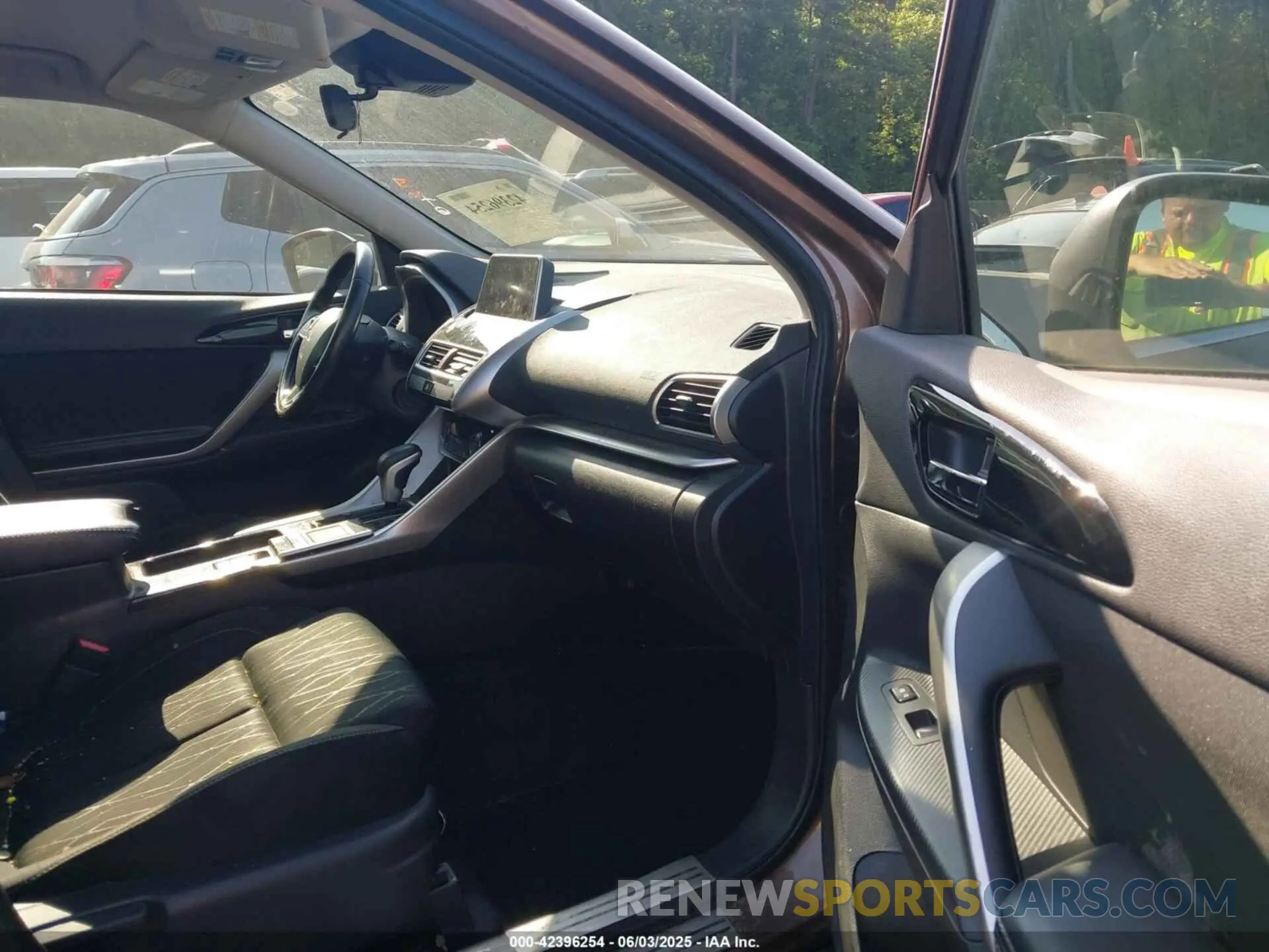5 Photograph of a damaged car JA4AS5AA3LZ002452 MITSUBISHI ECLIPSE CROSS 2020
