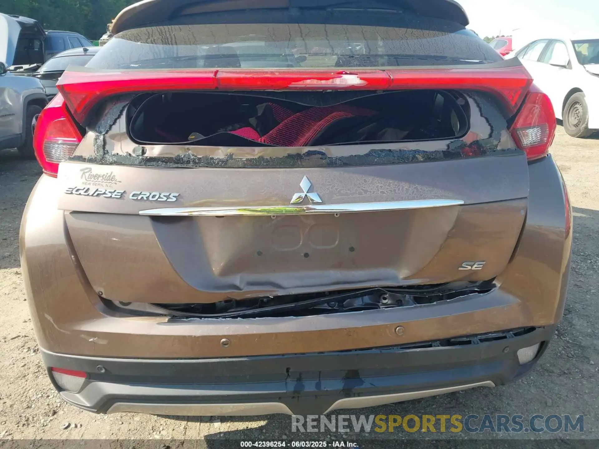 6 Photograph of a damaged car JA4AS5AA3LZ002452 MITSUBISHI ECLIPSE CROSS 2020