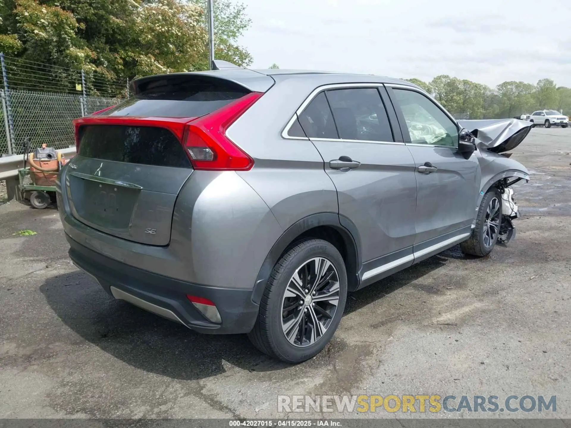 4 Фотография поврежденного автомобиля JA4AS5AAXLZ002366 MITSUBISHI ECLIPSE CROSS 2020