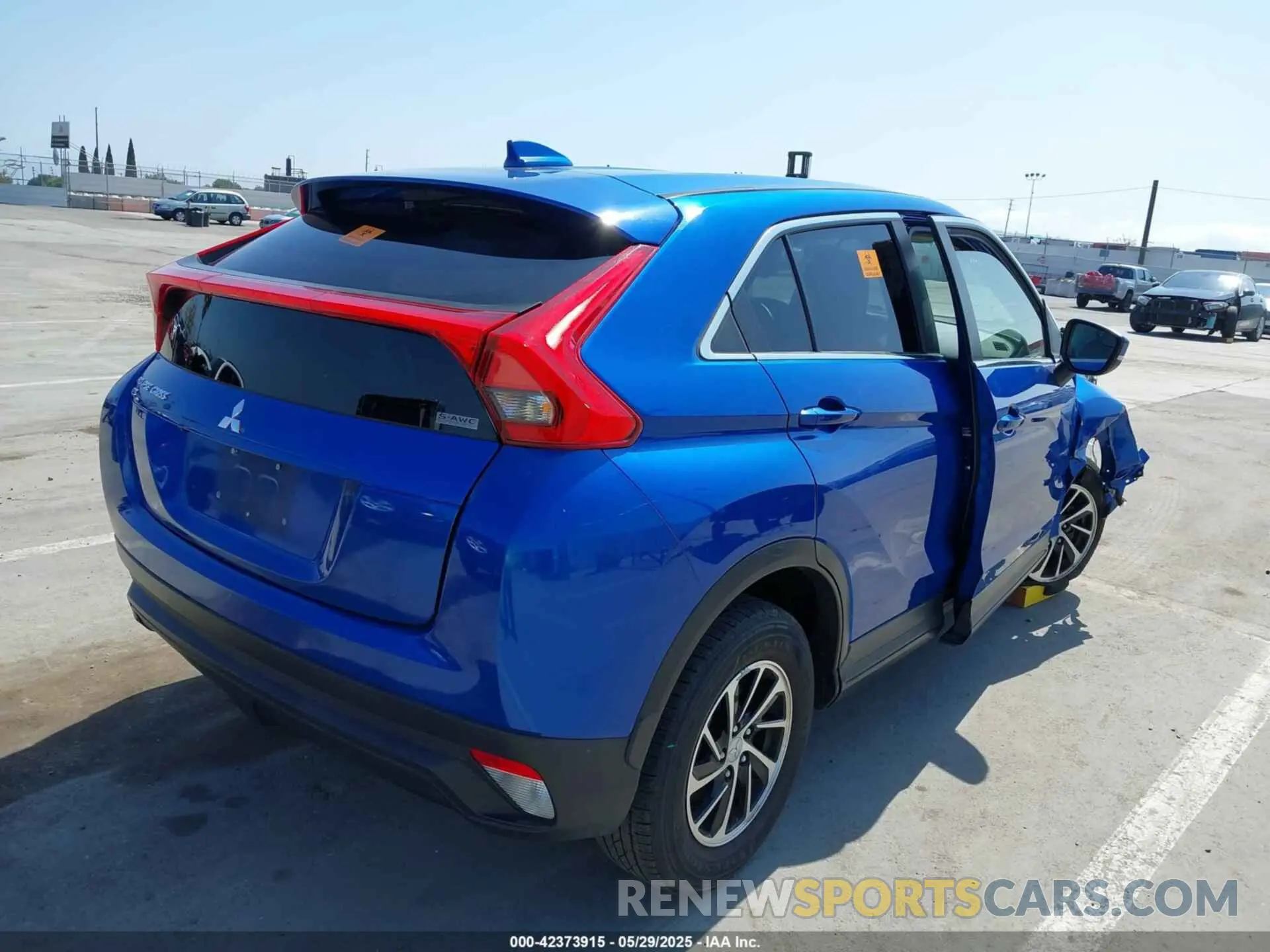 4 Photograph of a damaged car JA4AT3AA9LZ035442 MITSUBISHI ECLIPSE CROSS 2020
