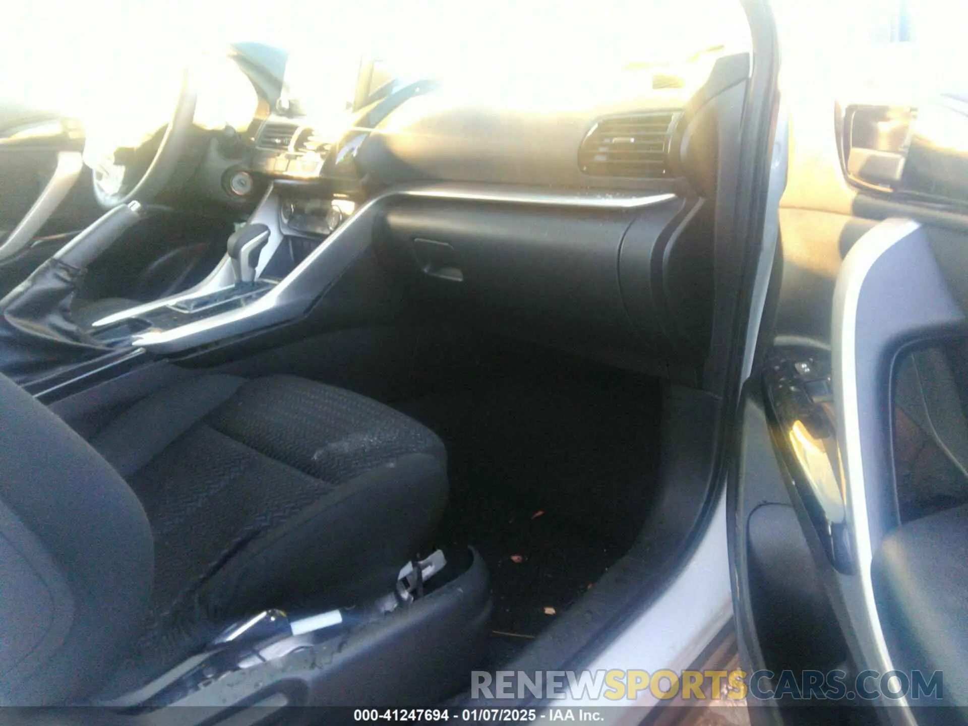 5 Photograph of a damaged car JA4ASVAA4NZ028416 MITSUBISHI ECLIPSE CROSS 2022