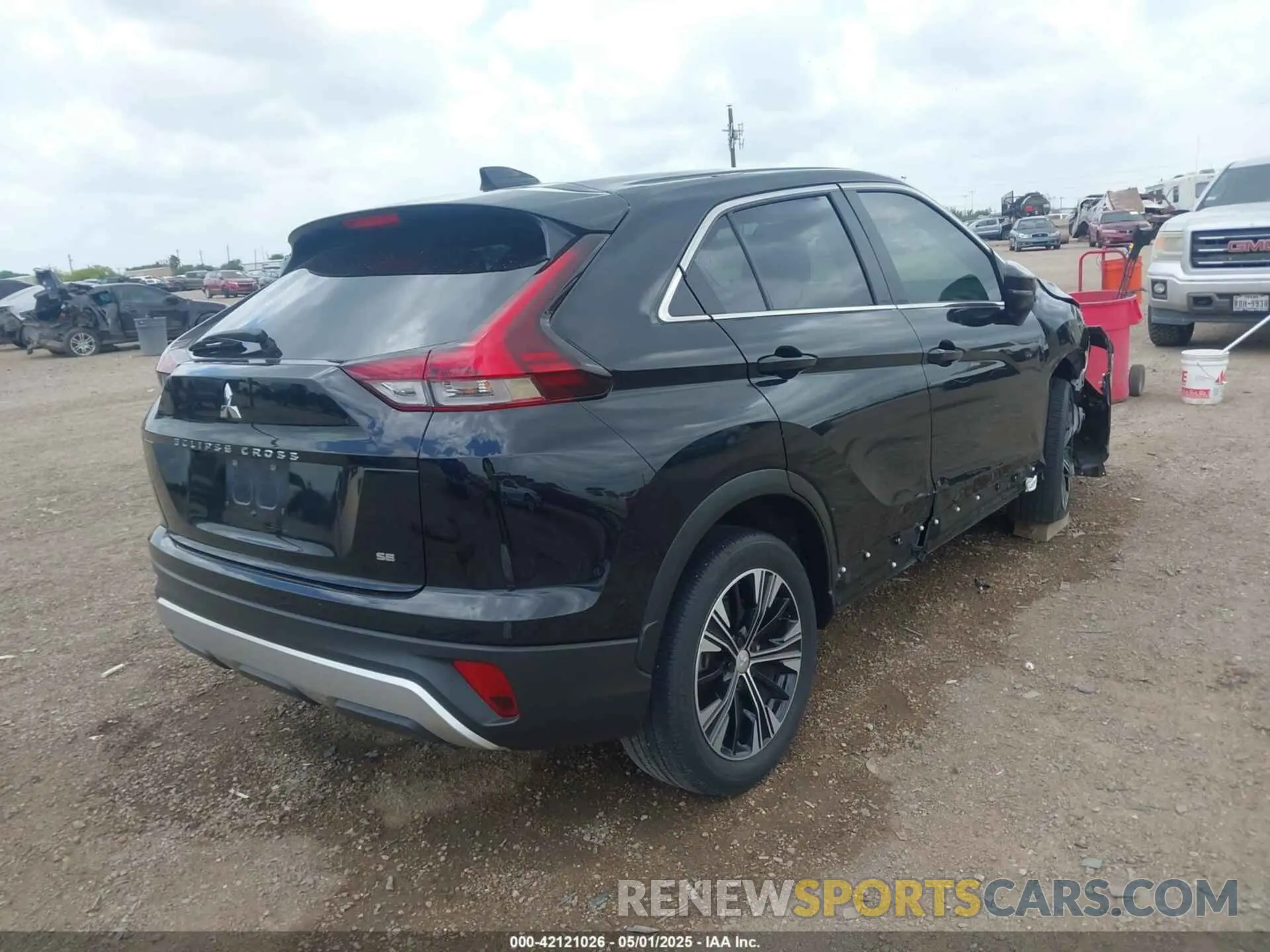 4 Фотография поврежденного автомобиля JA4ASWAA6NZ057342 MITSUBISHI ECLIPSE CROSS 2022