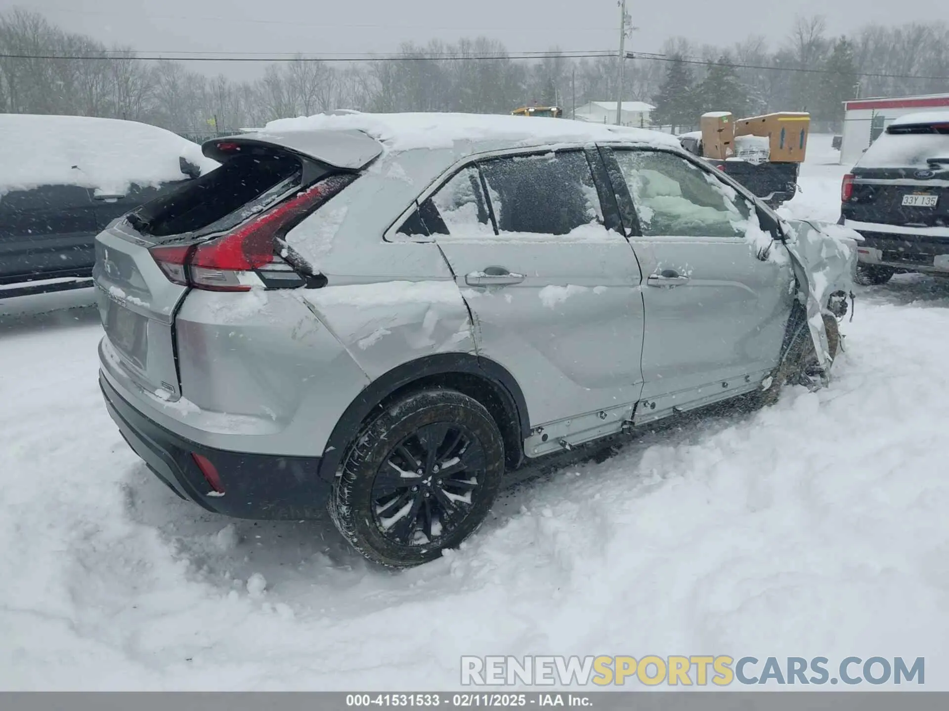 4 Photograph of a damaged car JA4ATVAA4NZ002850 MITSUBISHI ECLIPSE CROSS 2022