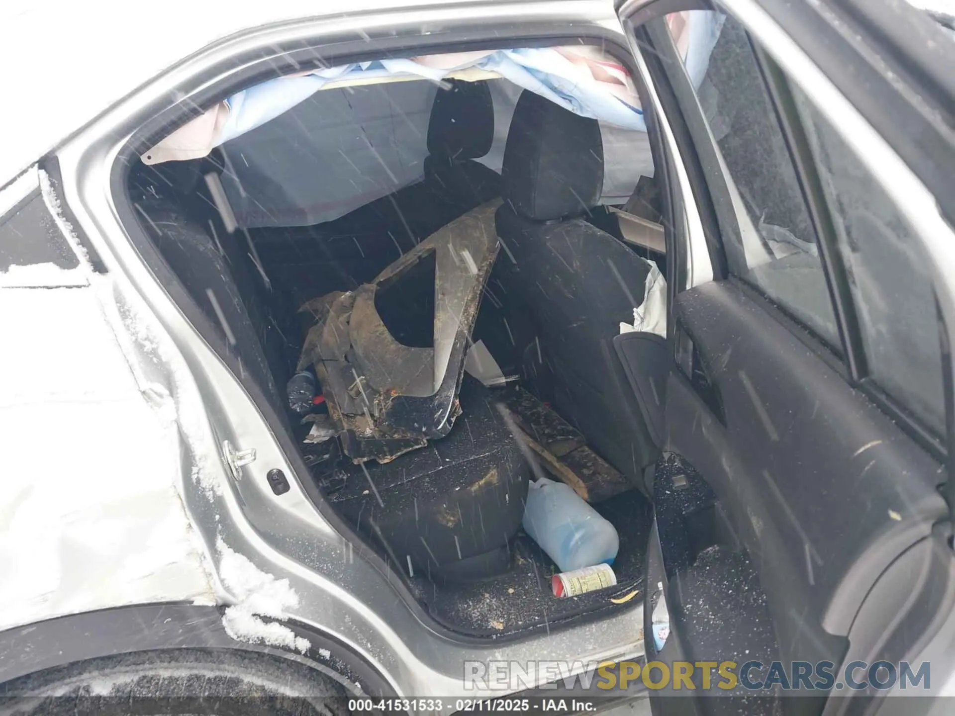 8 Photograph of a damaged car JA4ATVAA4NZ002850 MITSUBISHI ECLIPSE CROSS 2022