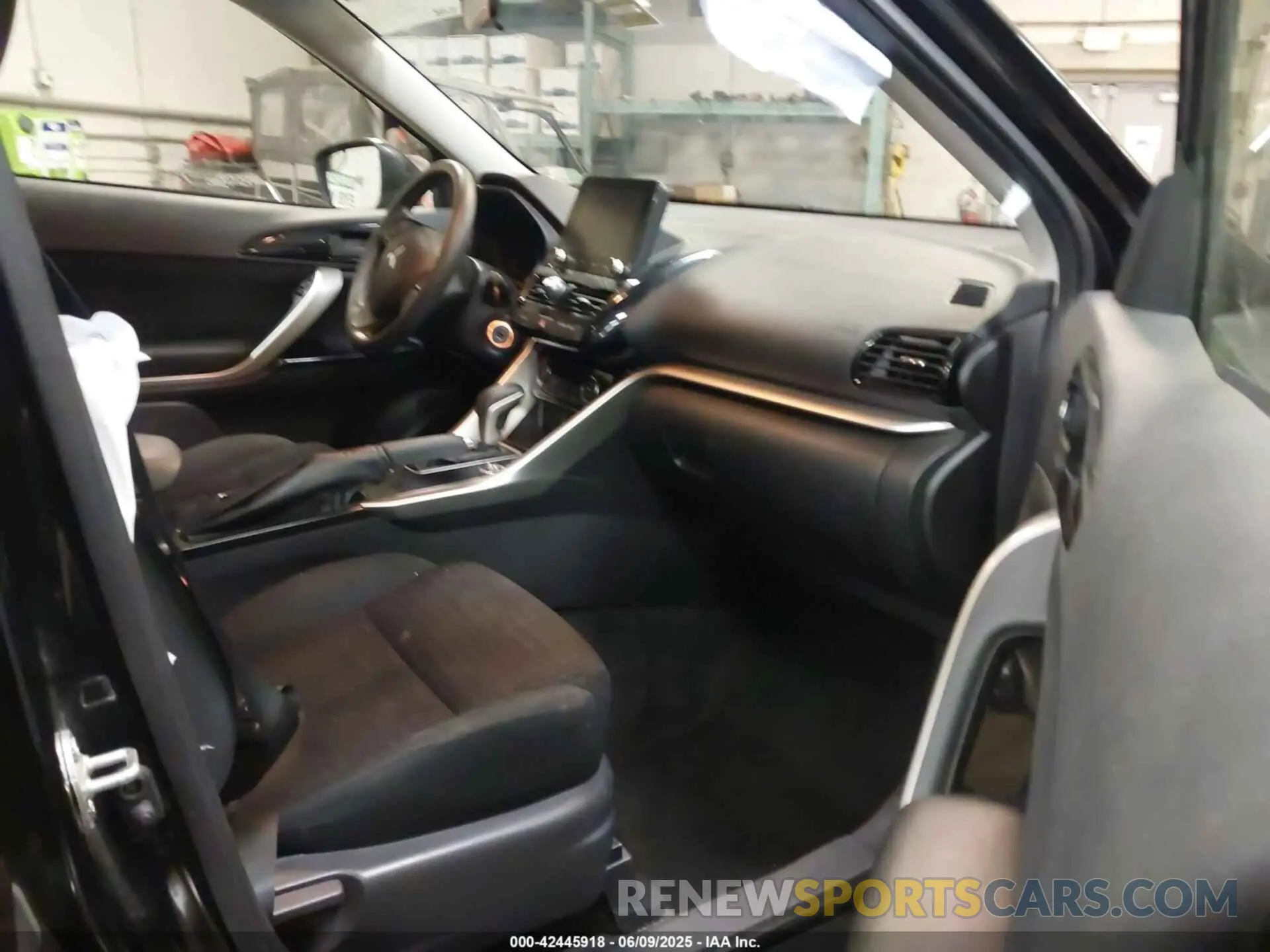 5 Photograph of a damaged car JA4ATVAA5NZ028163 MITSUBISHI ECLIPSE CROSS 2022