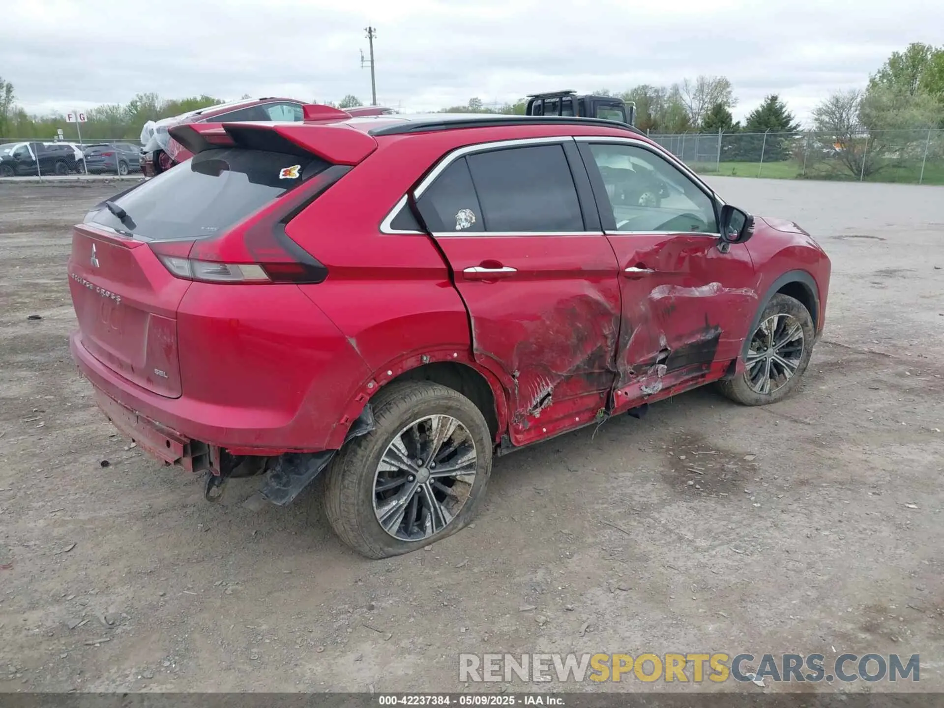 4 Фотография поврежденного автомобиля JA4ATWAA1NZ000964 MITSUBISHI ECLIPSE CROSS 2022