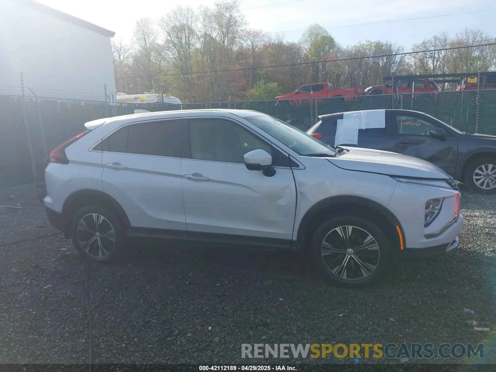 13 Photograph of a damaged car JA4ATWAA3NZ057148 MITSUBISHI ECLIPSE CROSS 2022