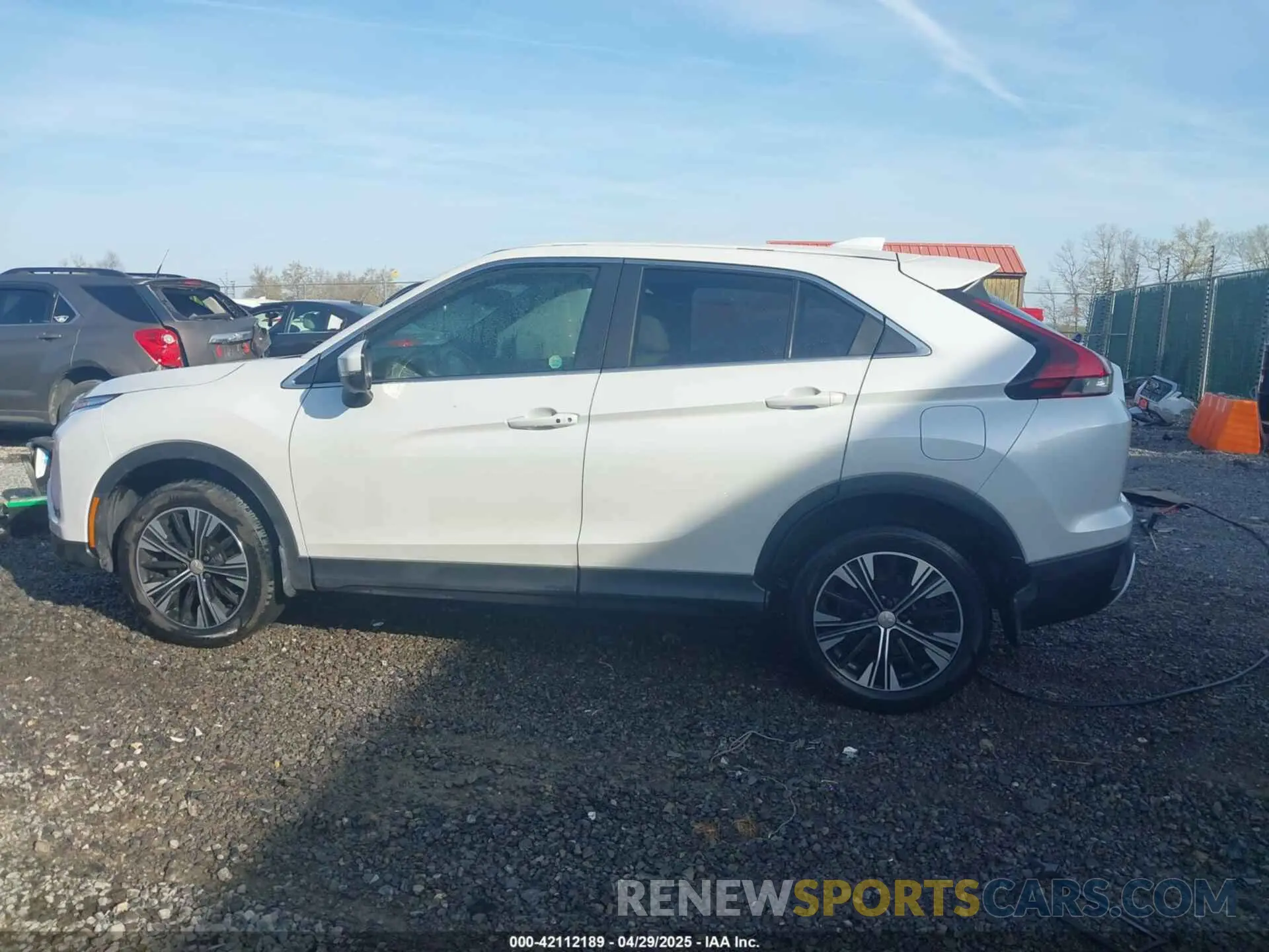 14 Photograph of a damaged car JA4ATWAA3NZ057148 MITSUBISHI ECLIPSE CROSS 2022