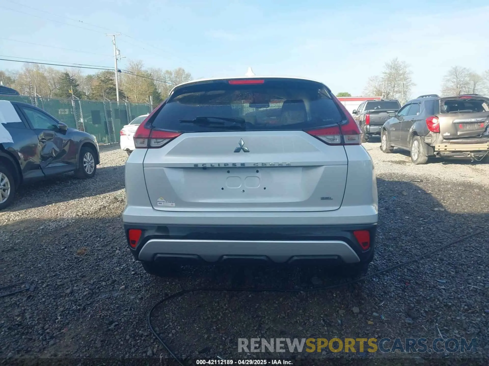 16 Photograph of a damaged car JA4ATWAA3NZ057148 MITSUBISHI ECLIPSE CROSS 2022