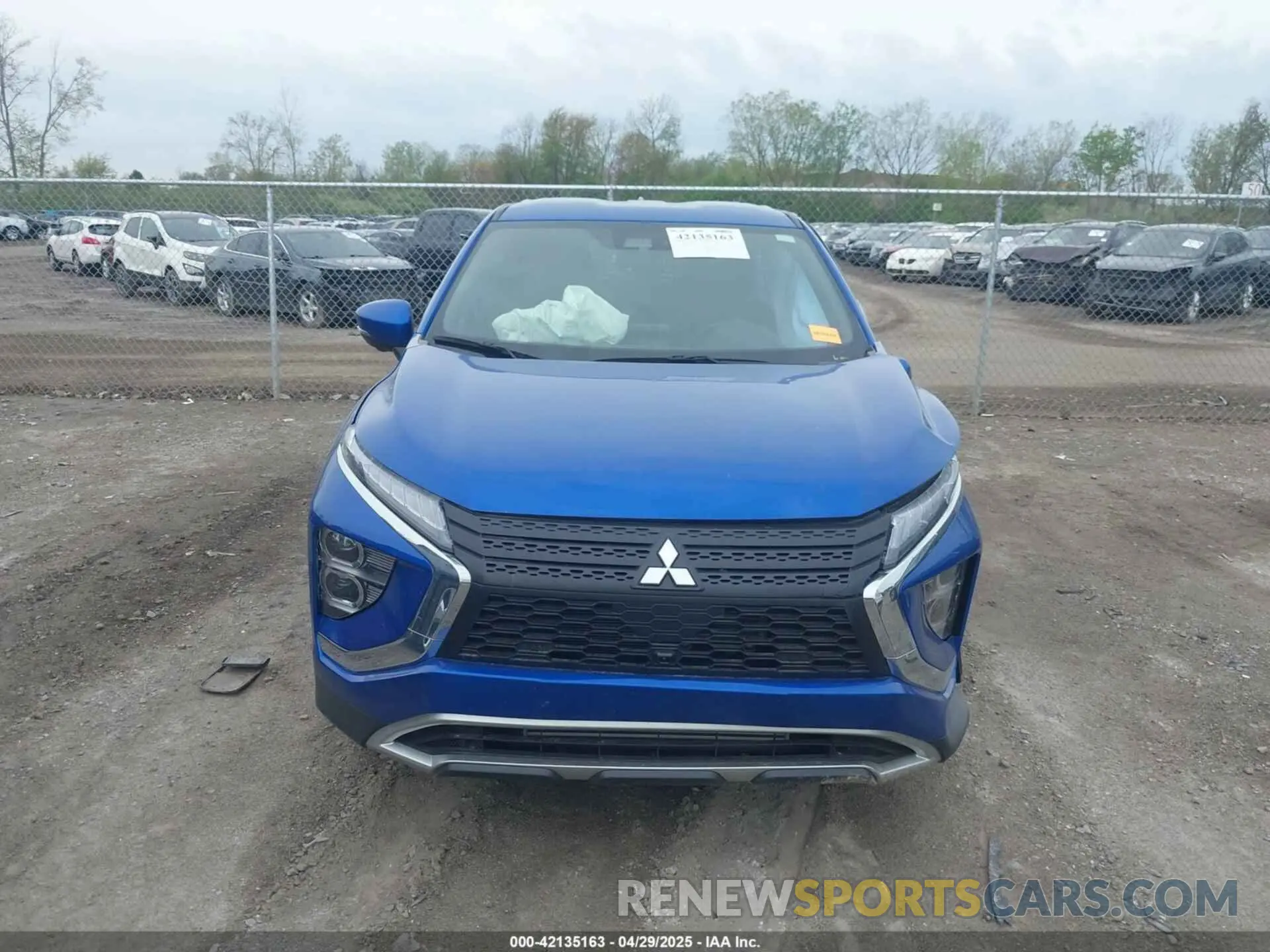 12 Photograph of a damaged car JA4ATWAA5NZ060441 MITSUBISHI ECLIPSE CROSS 2022