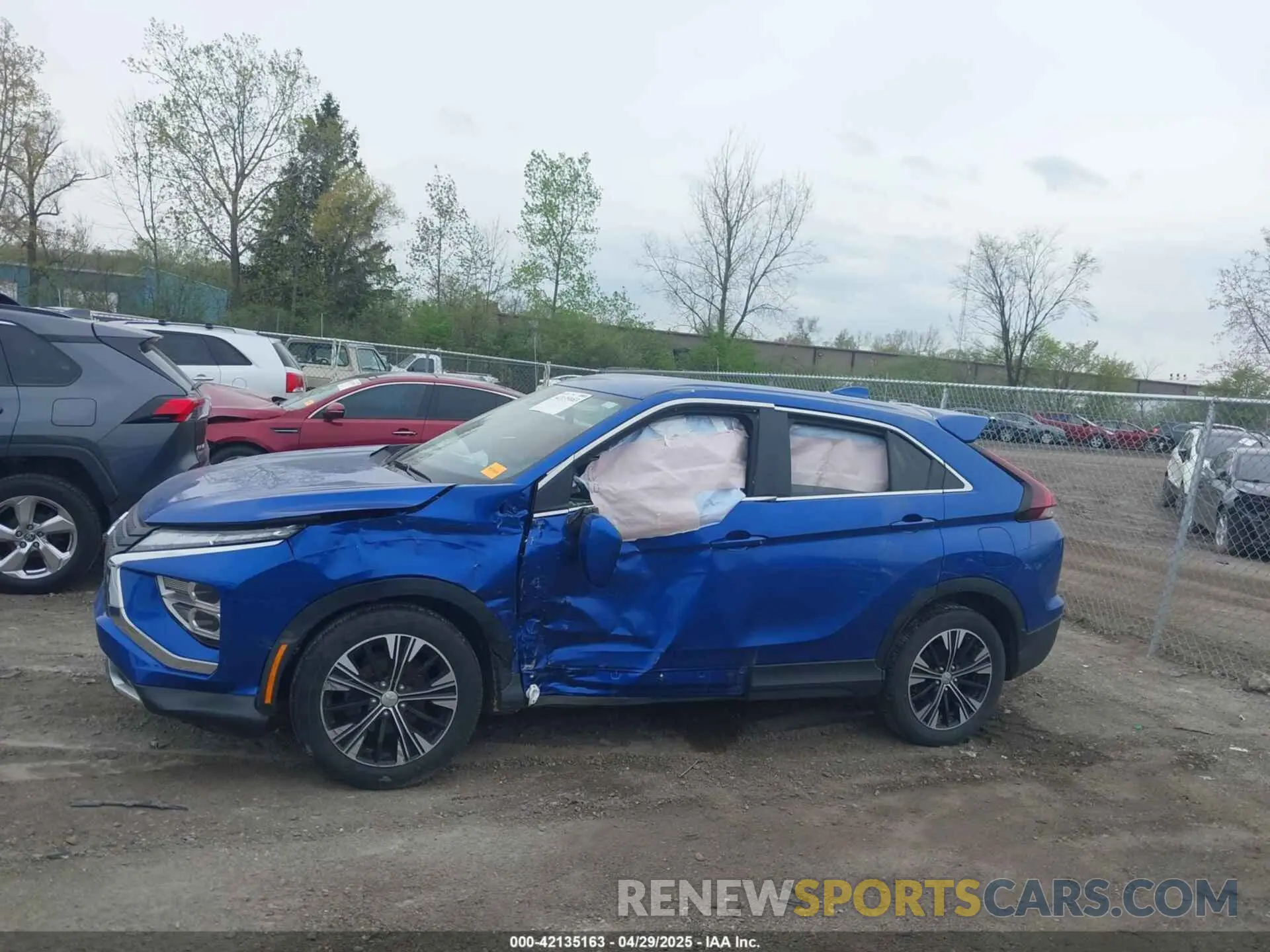14 Photograph of a damaged car JA4ATWAA5NZ060441 MITSUBISHI ECLIPSE CROSS 2022