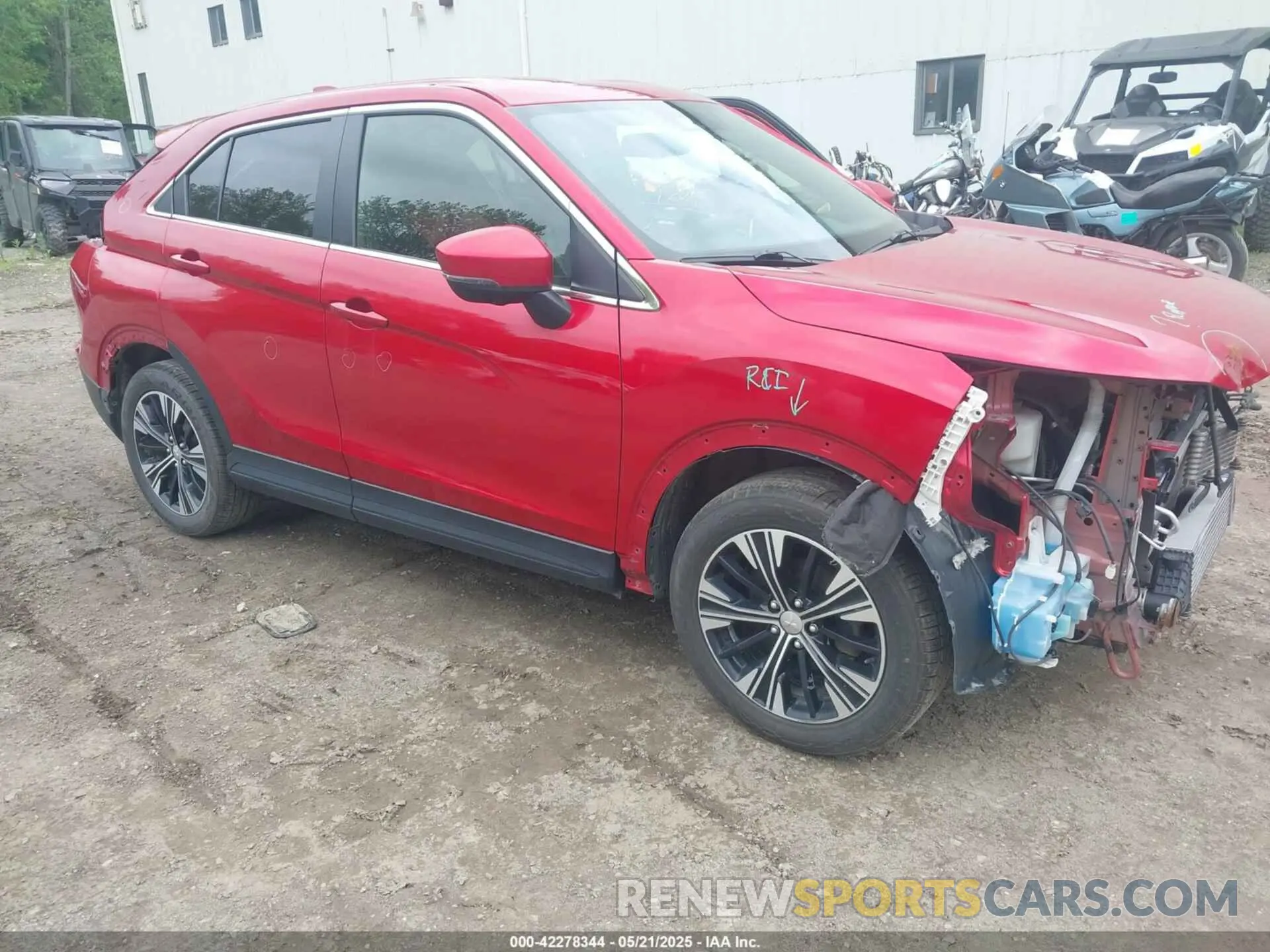 1 Фотография поврежденного автомобиля JA4ATWAA8NZ000931 MITSUBISHI ECLIPSE CROSS 2022