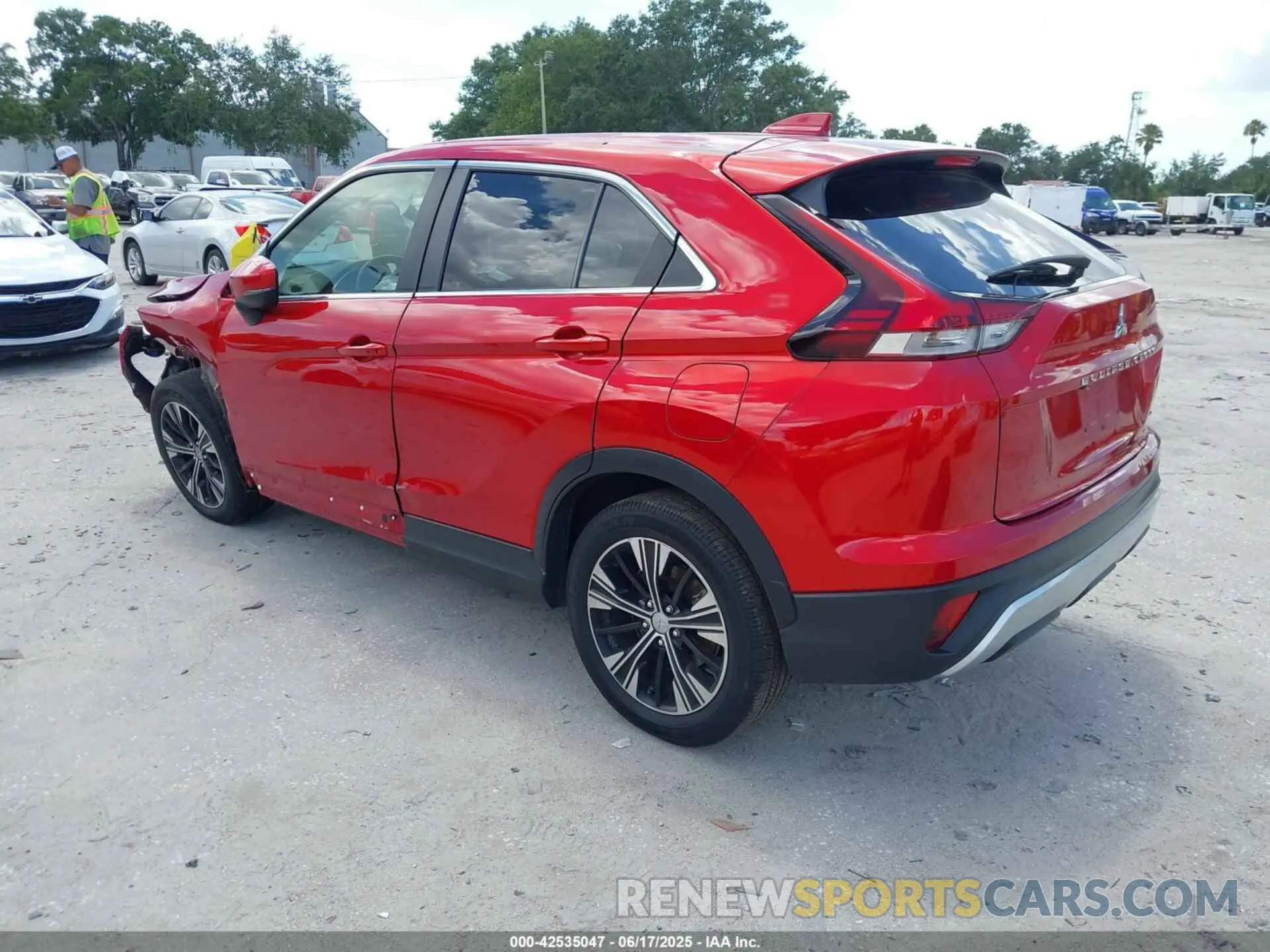 3 Фотография поврежденного автомобиля JA4ATWAA9NZ004907 MITSUBISHI ECLIPSE CROSS 2022