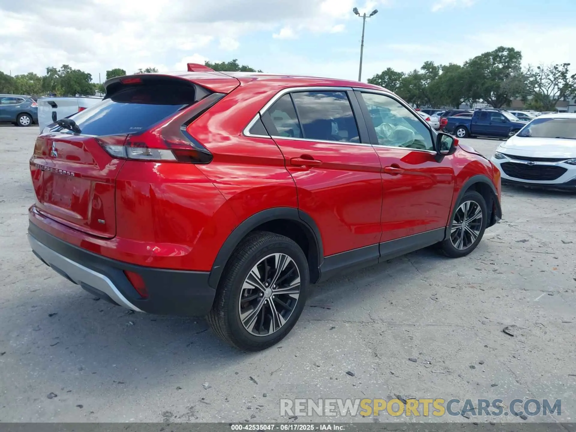 4 Фотография поврежденного автомобиля JA4ATWAA9NZ004907 MITSUBISHI ECLIPSE CROSS 2022