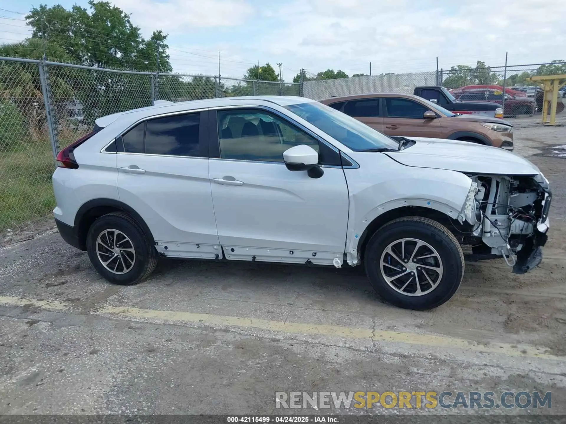 13 Photograph of a damaged car JA4ATUAAXPZ050320 MITSUBISHI ECLIPSE CROSS 2023