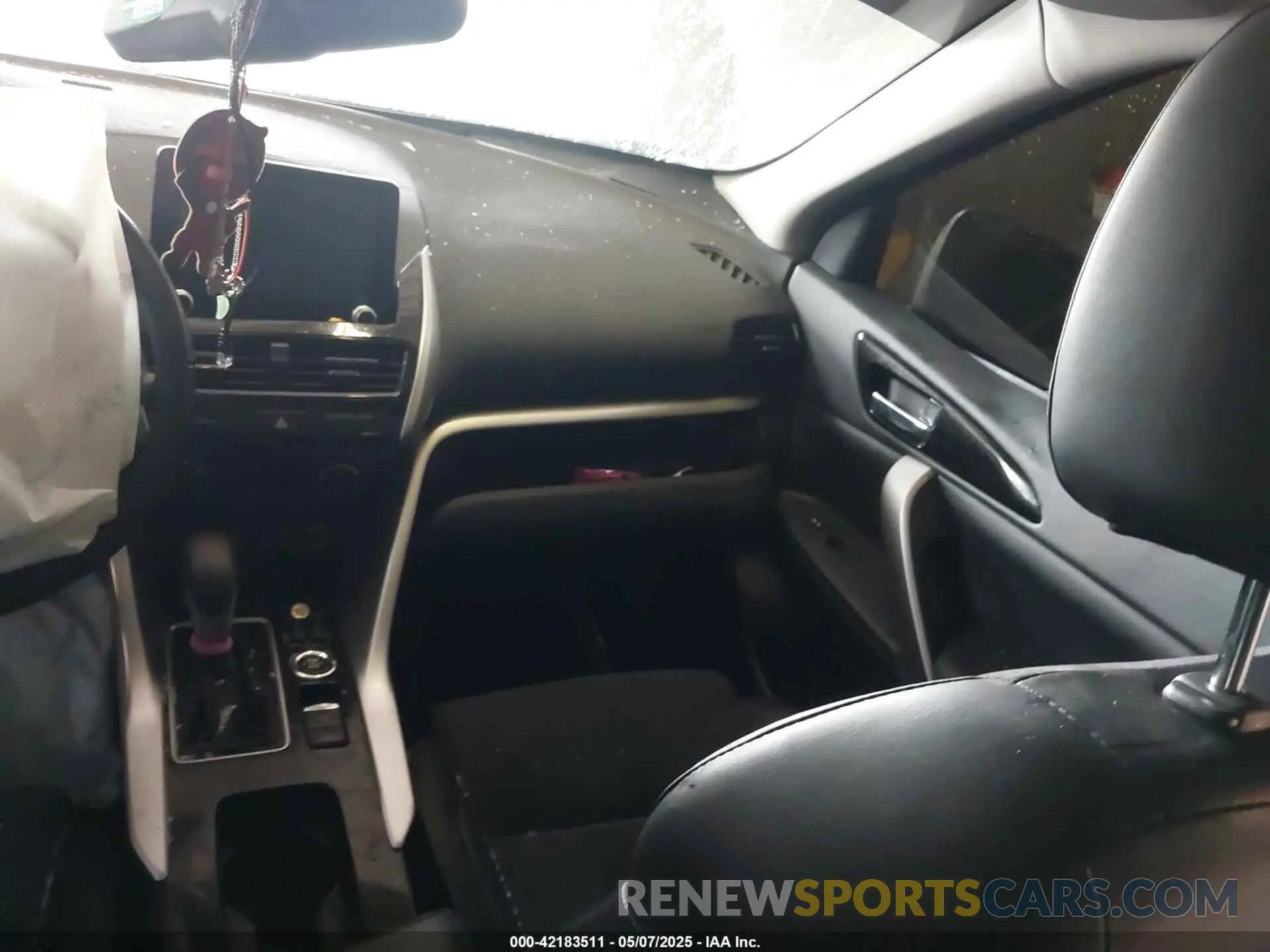 5 Photograph of a damaged car JA4ATWAA4PZ048946 MITSUBISHI ECLIPSE CROSS 2023
