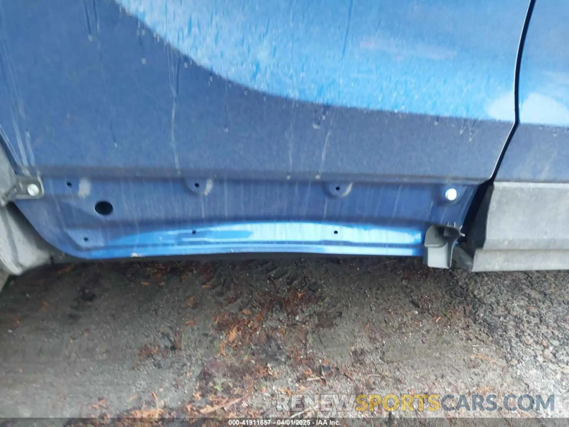 18 Photograph of a damaged car JA4ATWAA0RZ060272 MITSUBISHI ECLIPSE CROSS 2024