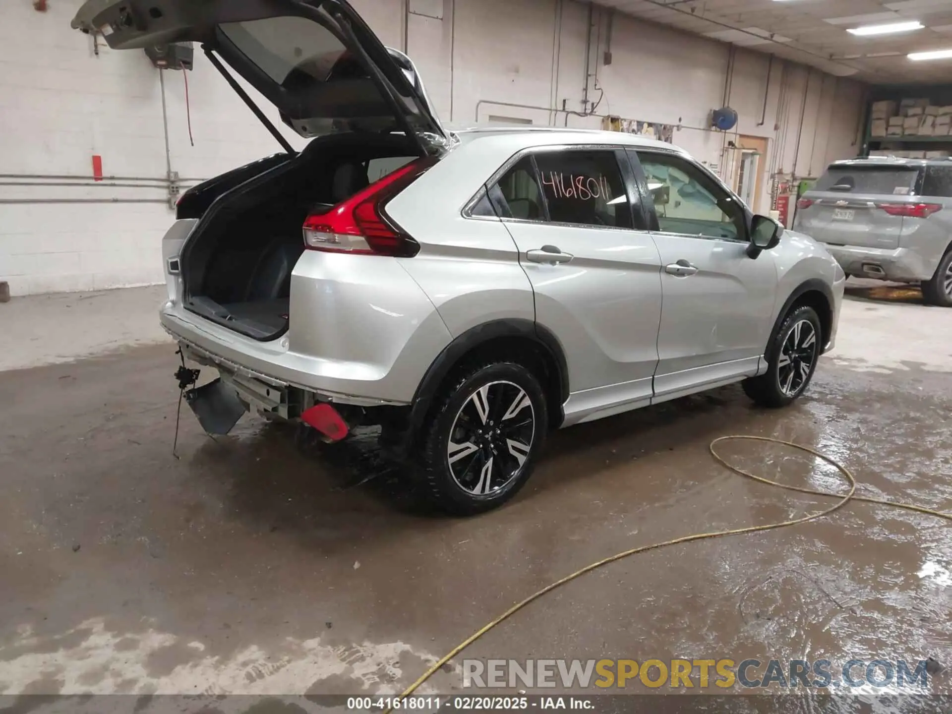 4 Фотография поврежденного автомобиля JA4ATWAA1RZ001344 MITSUBISHI ECLIPSE CROSS 2024