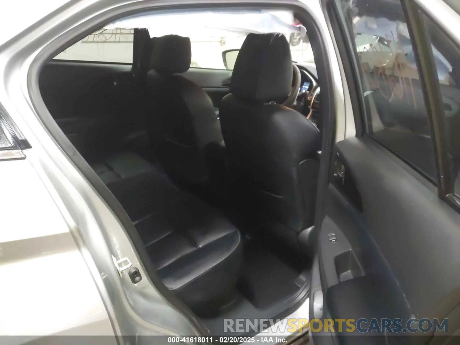 8 Фотография поврежденного автомобиля JA4ATWAA1RZ001344 MITSUBISHI ECLIPSE CROSS 2024