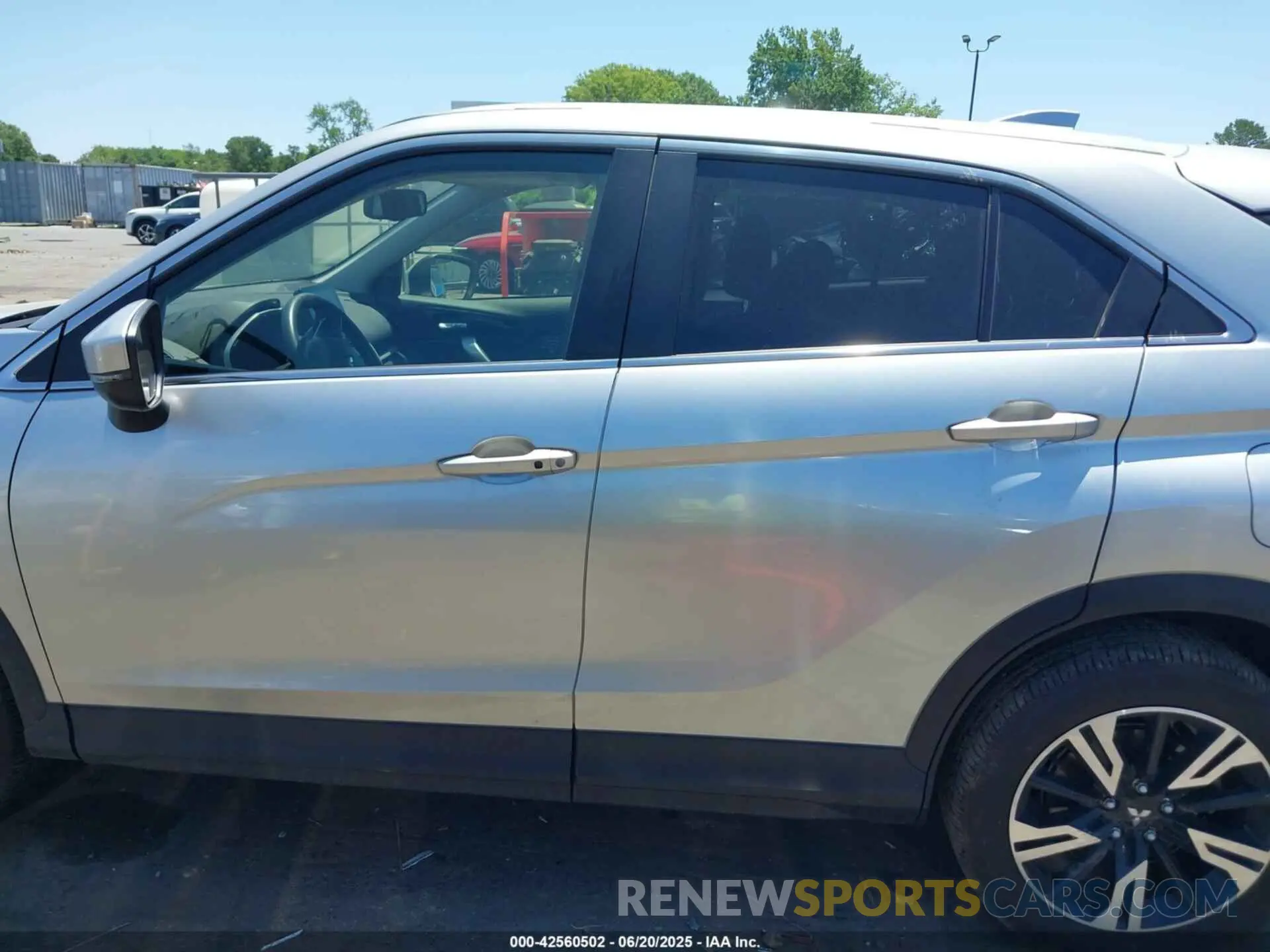 14 Photograph of a damaged car JA4ATWAA1RZ068350 MITSUBISHI ECLIPSE CROSS 2024