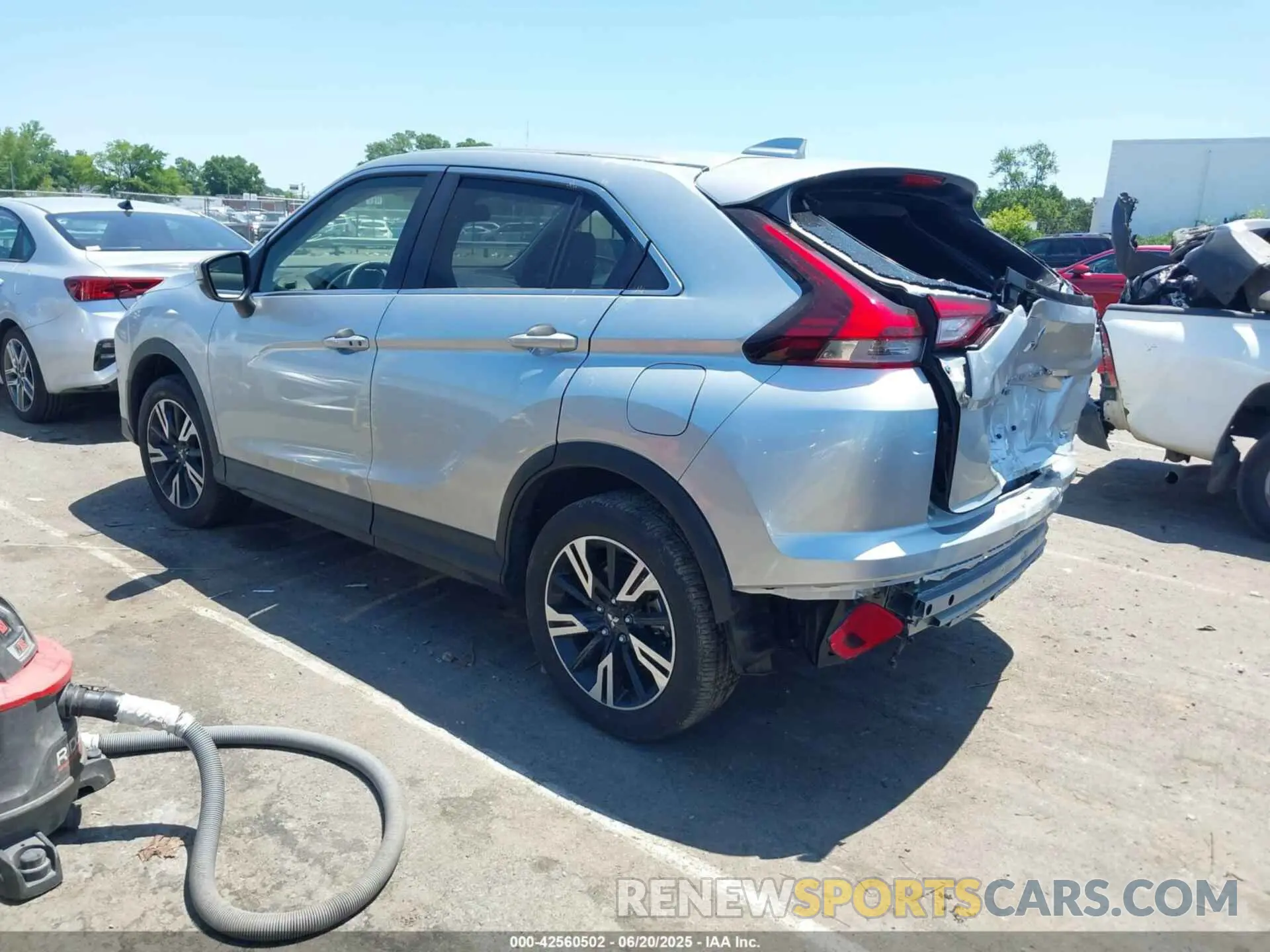 3 Photograph of a damaged car JA4ATWAA1RZ068350 MITSUBISHI ECLIPSE CROSS 2024