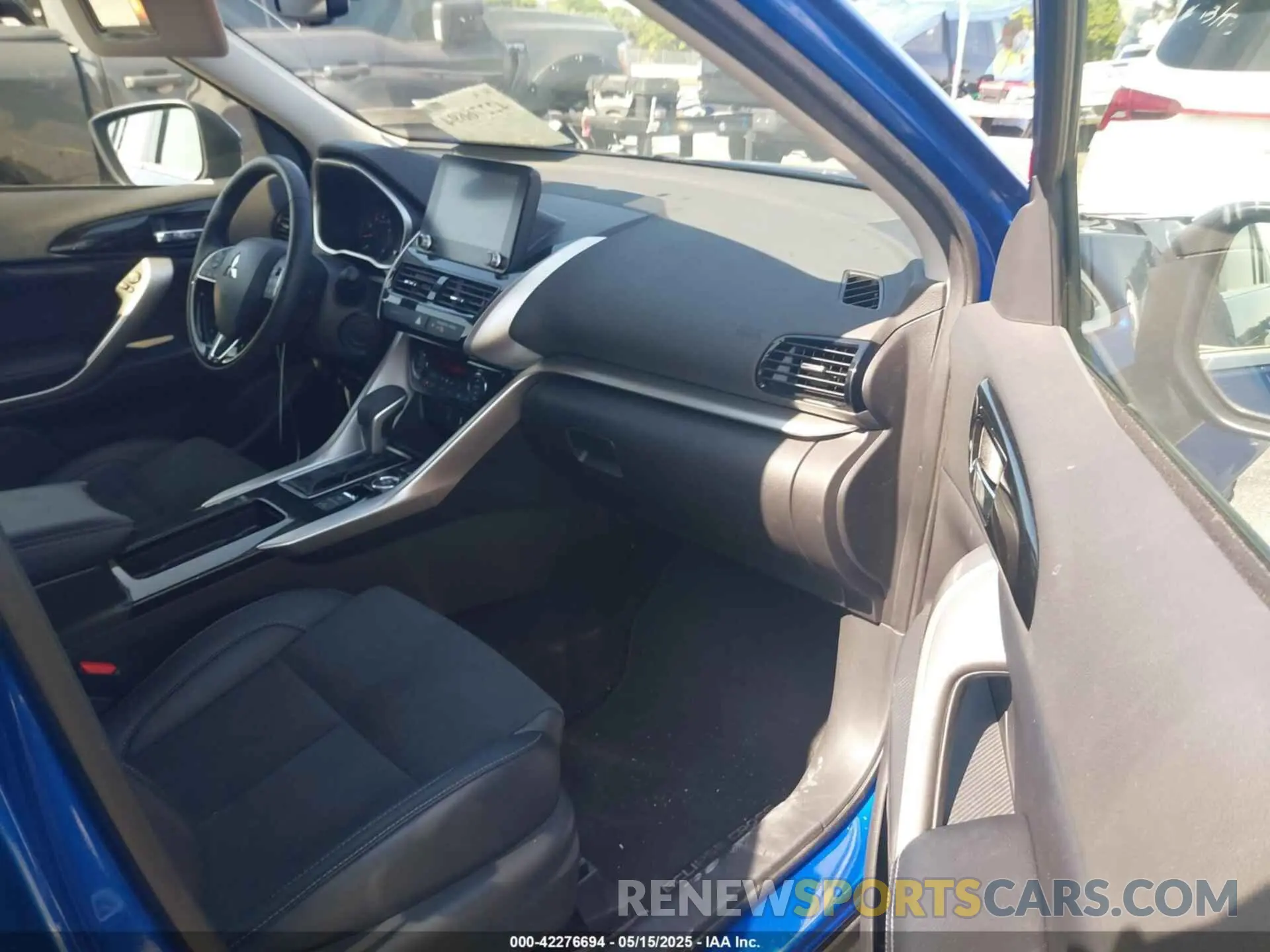 5 Photograph of a damaged car JA4ATWAA5RZ043290 MITSUBISHI ECLIPSE CROSS 2024