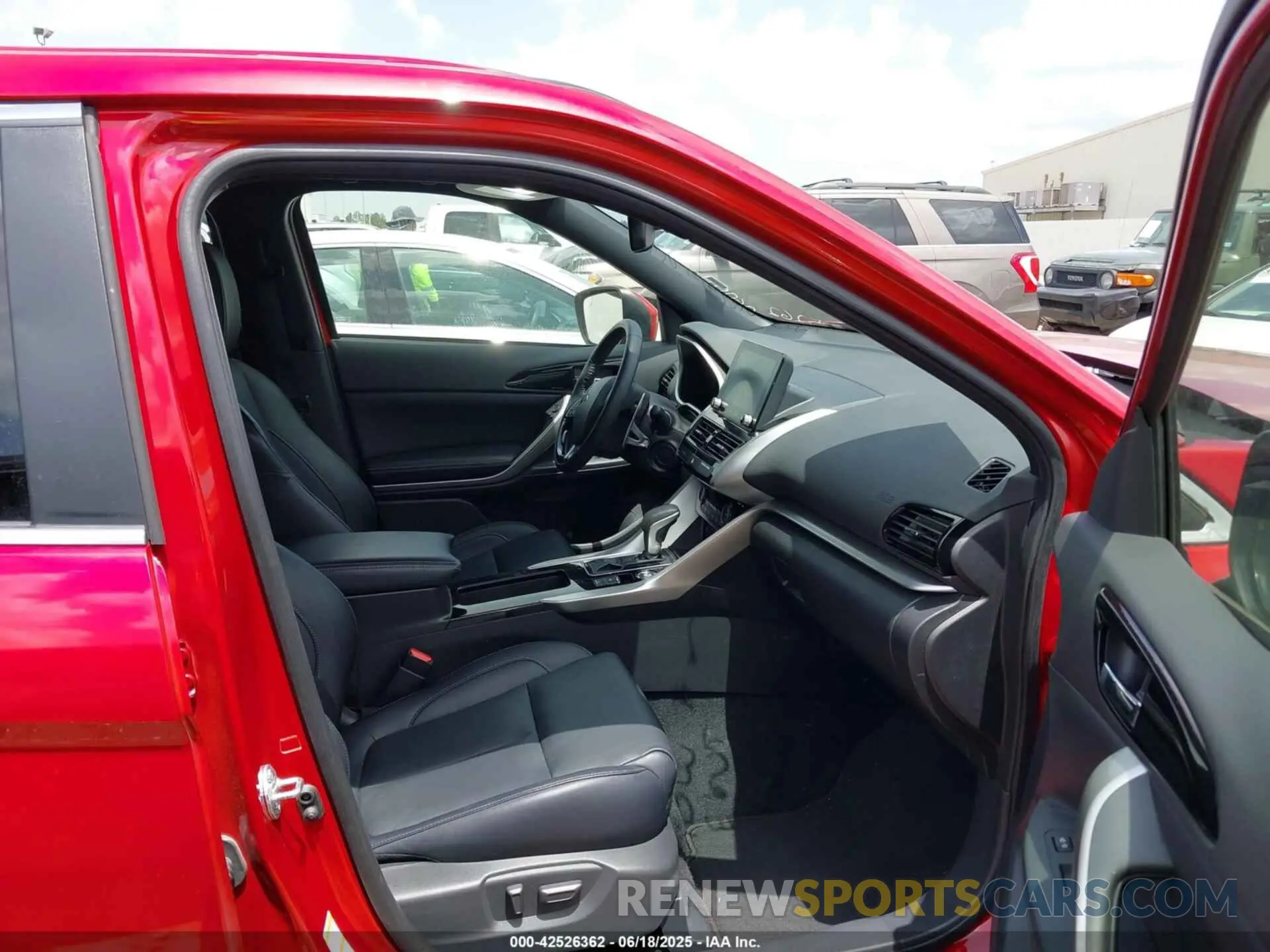 5 Photograph of a damaged car JA4ATWAA6RZ075262 MITSUBISHI ECLIPSE CROSS 2024