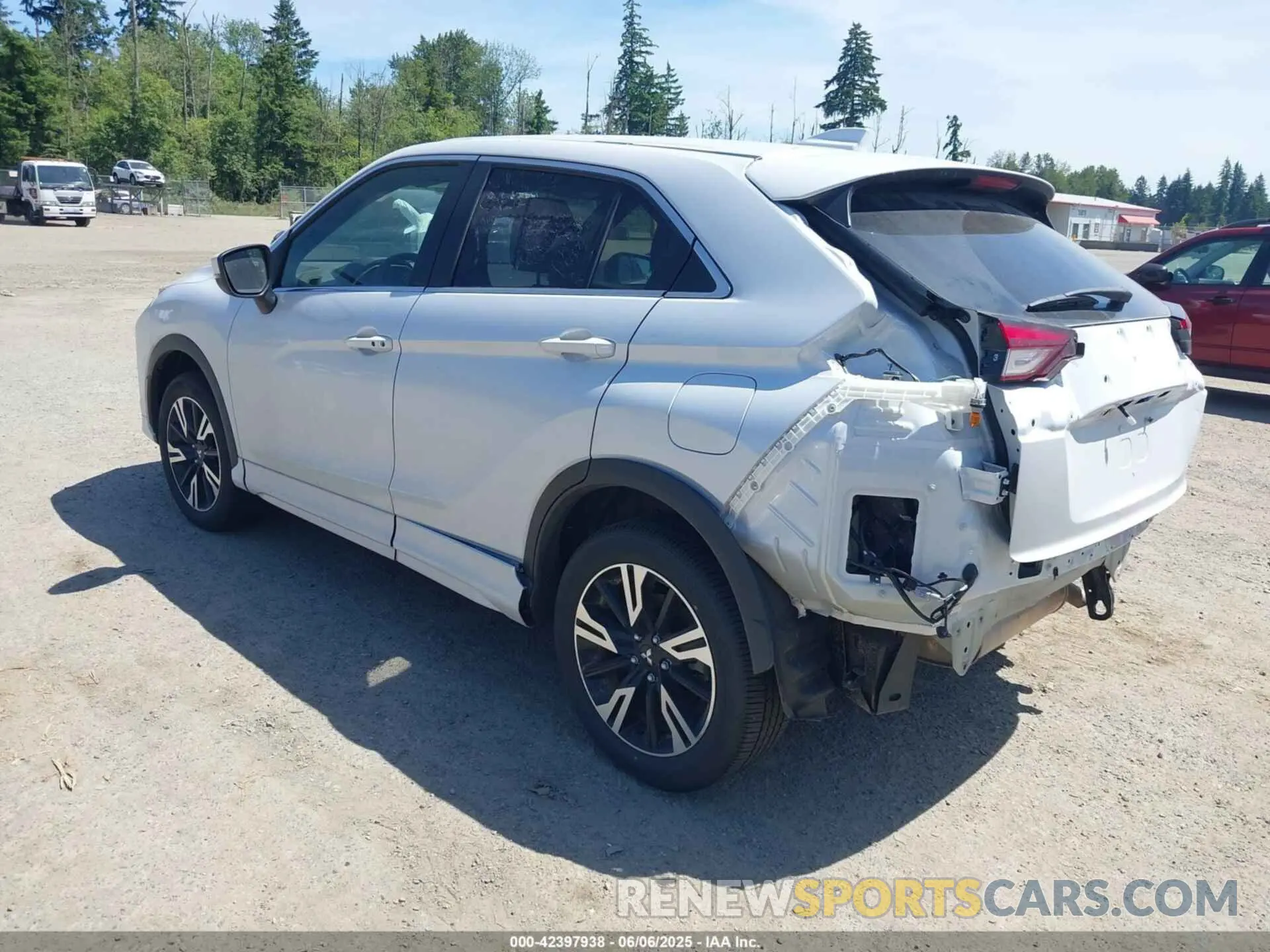 3 Photograph of a damaged car JA4ATWAA6RZ077464 MITSUBISHI ECLIPSE CROSS 2024