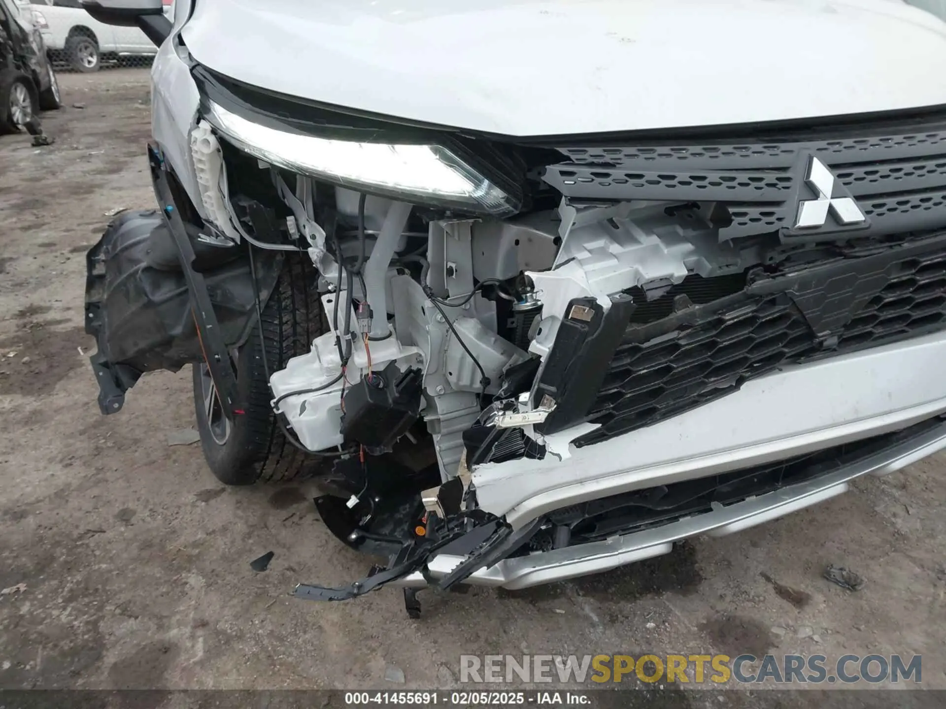17 Photograph of a damaged car JA4ATWAA7RZ024613 MITSUBISHI ECLIPSE CROSS 2024