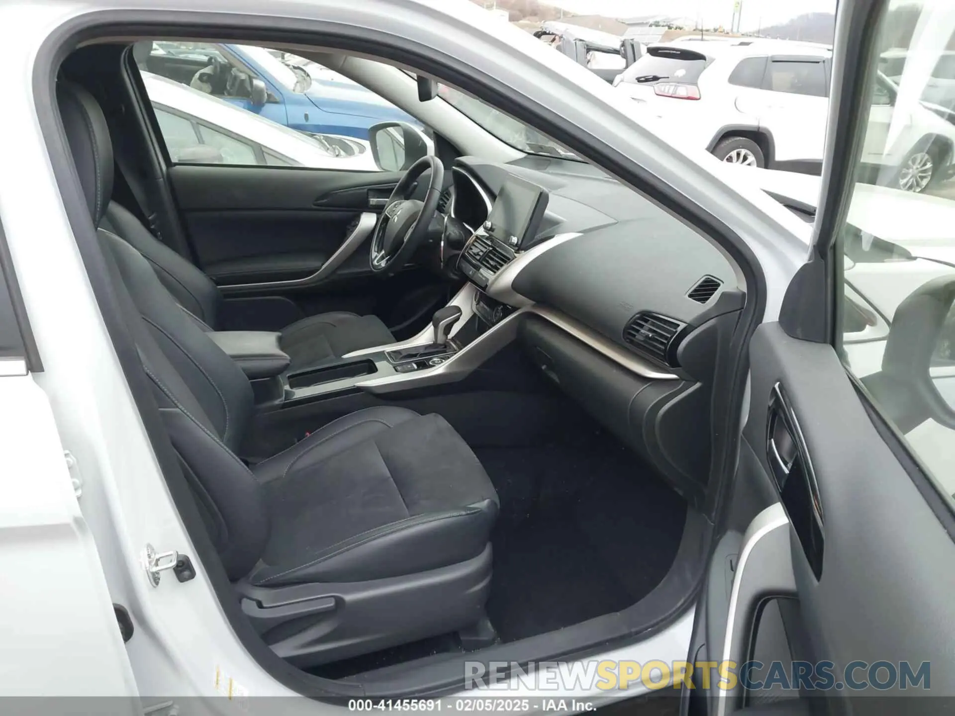 5 Photograph of a damaged car JA4ATWAA7RZ024613 MITSUBISHI ECLIPSE CROSS 2024