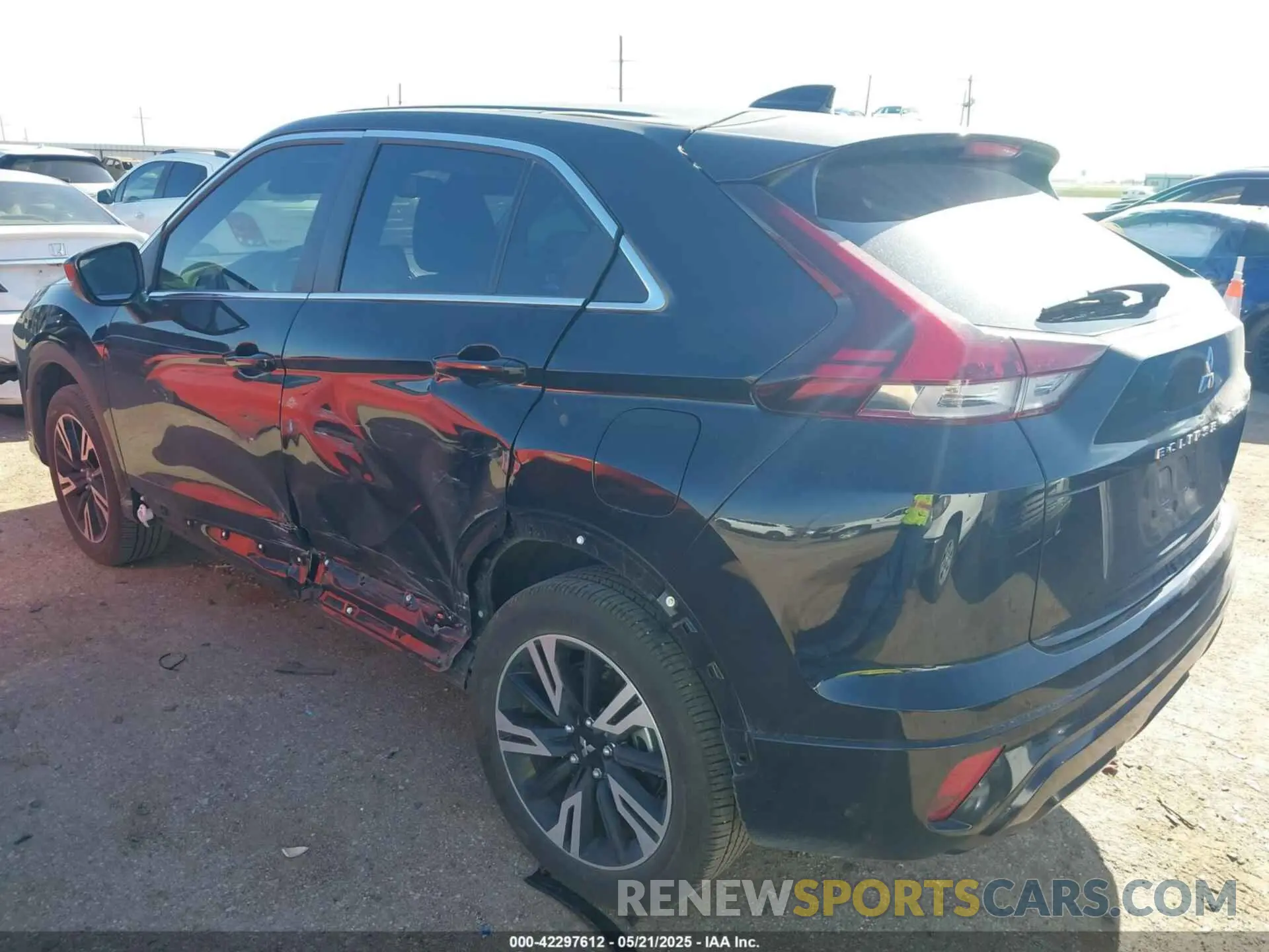 3 Фотография поврежденного автомобиля JA4ATWAA8RZ073688 MITSUBISHI ECLIPSE CROSS 2024