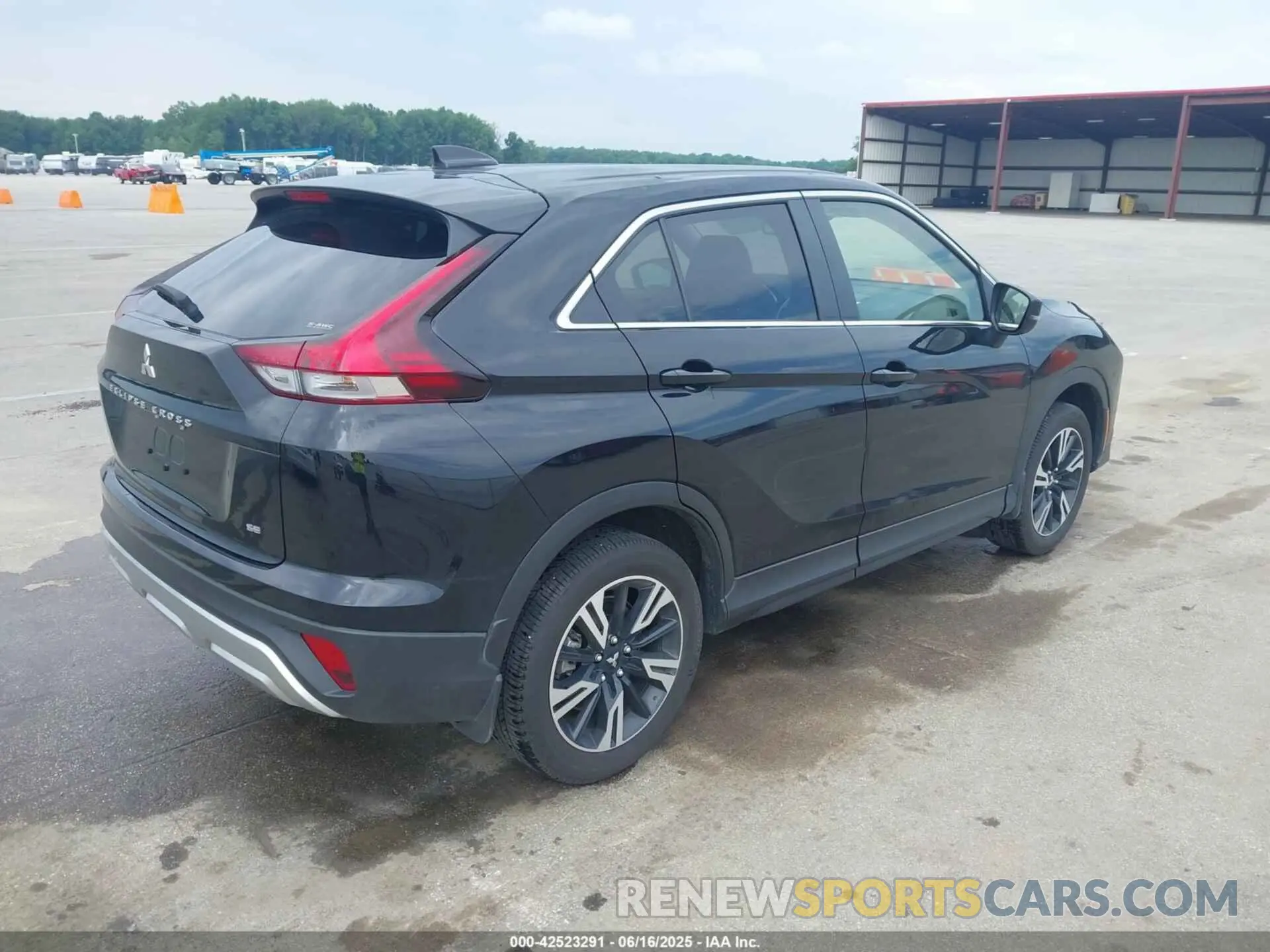 4 Фотография поврежденного автомобиля JA4ATWAAXRZ073174 MITSUBISHI ECLIPSE CROSS 2024
