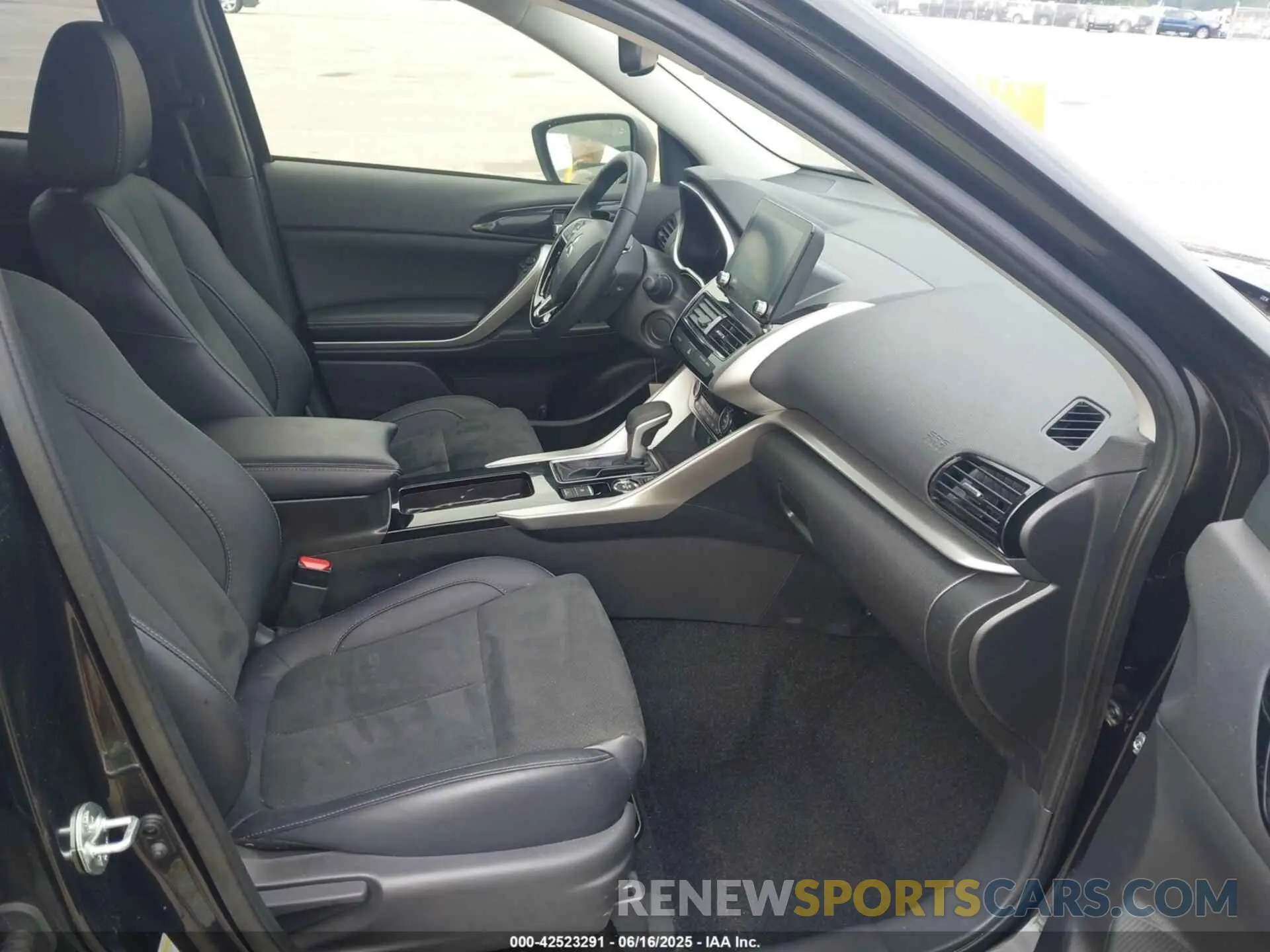 5 Фотография поврежденного автомобиля JA4ATWAAXRZ073174 MITSUBISHI ECLIPSE CROSS 2024